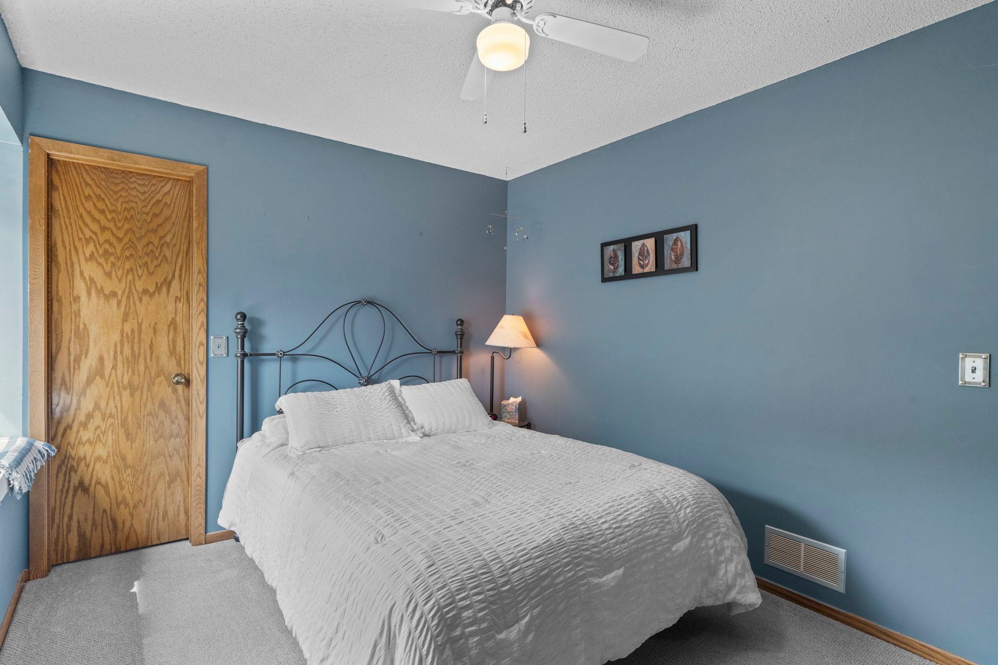 9220 Orchid Lane N Property Photo 26