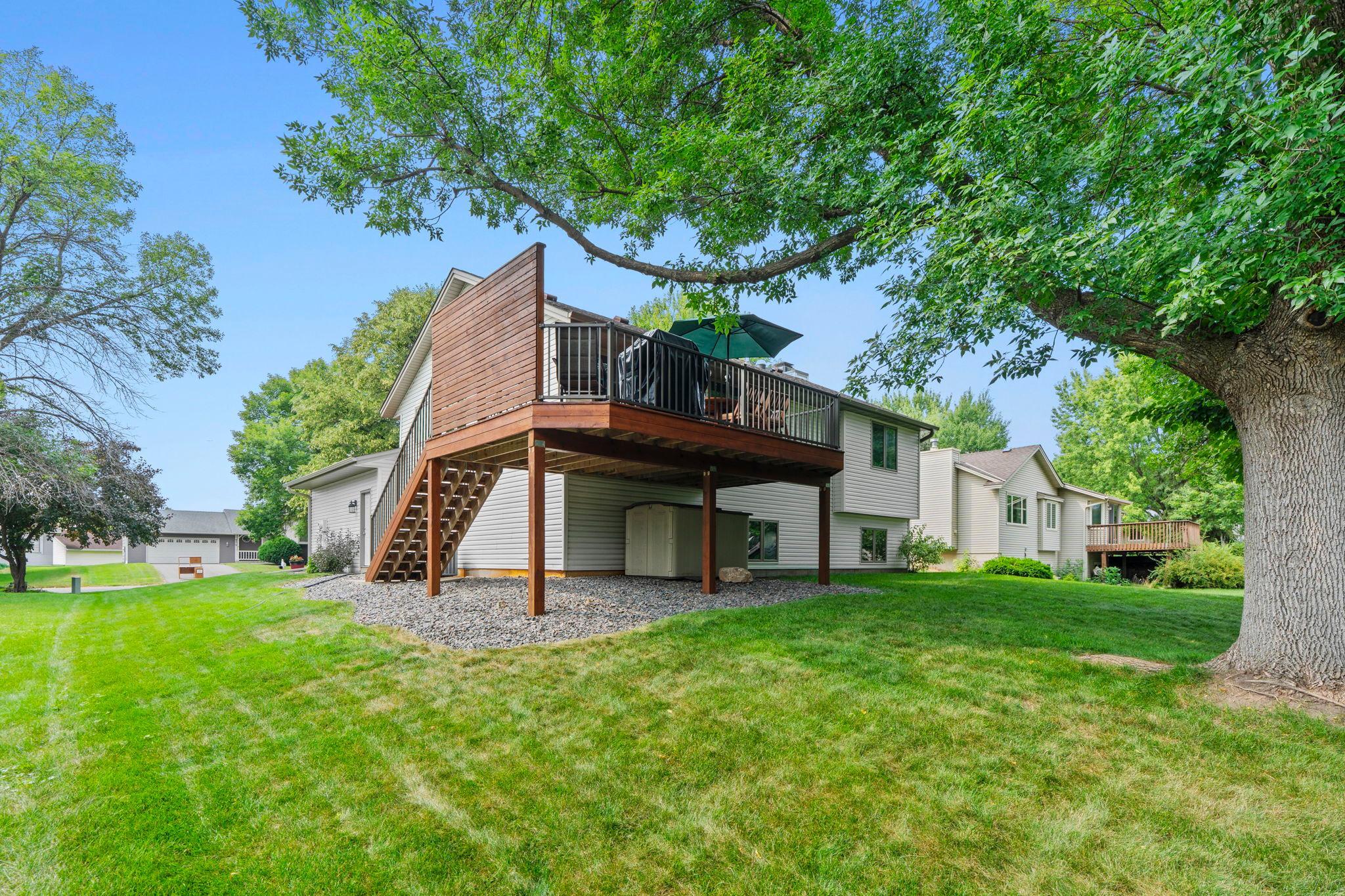 9220 Orchid Lane N Property Photo 43
