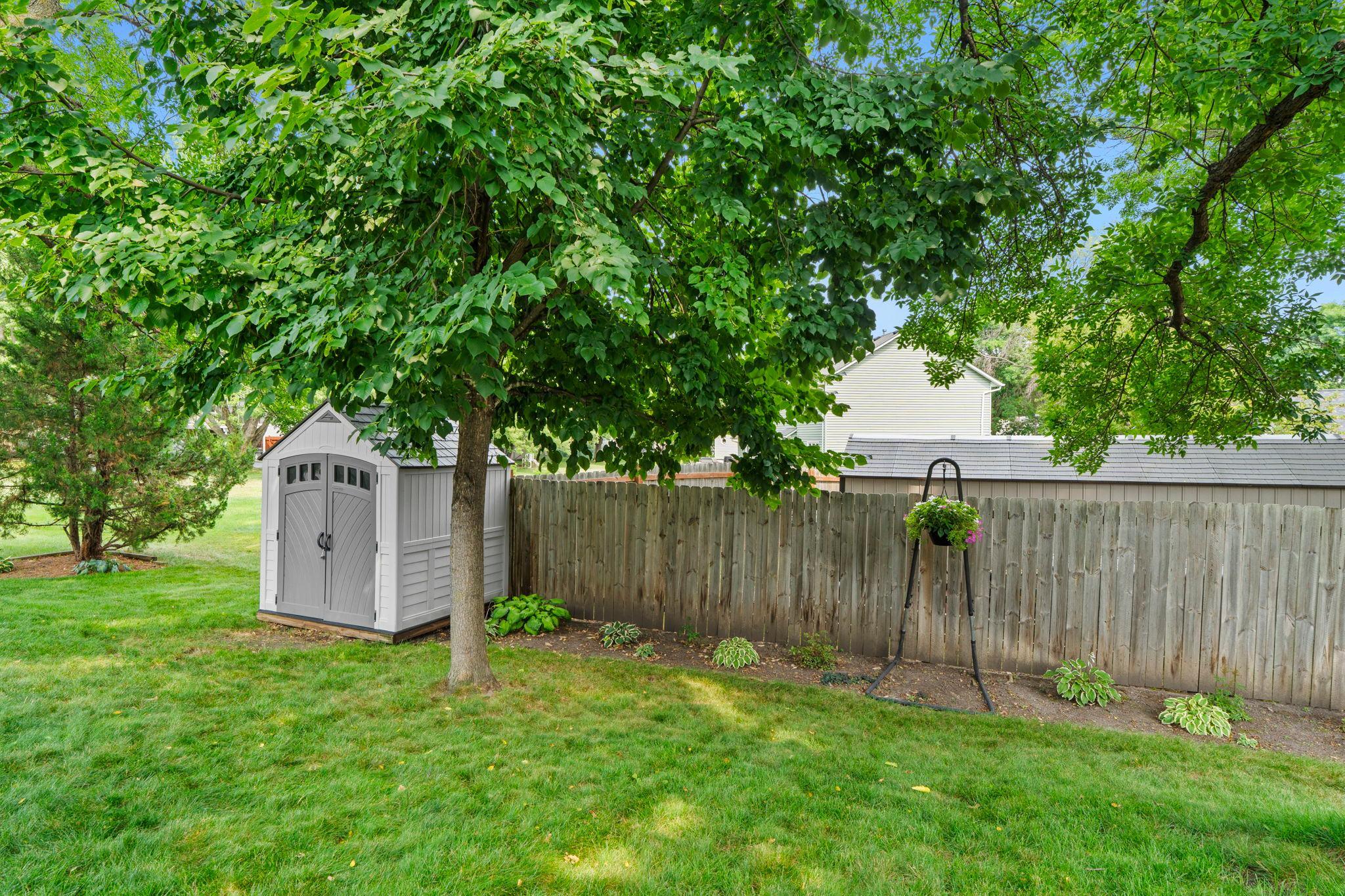 9220 Orchid Lane N Property Photo 44