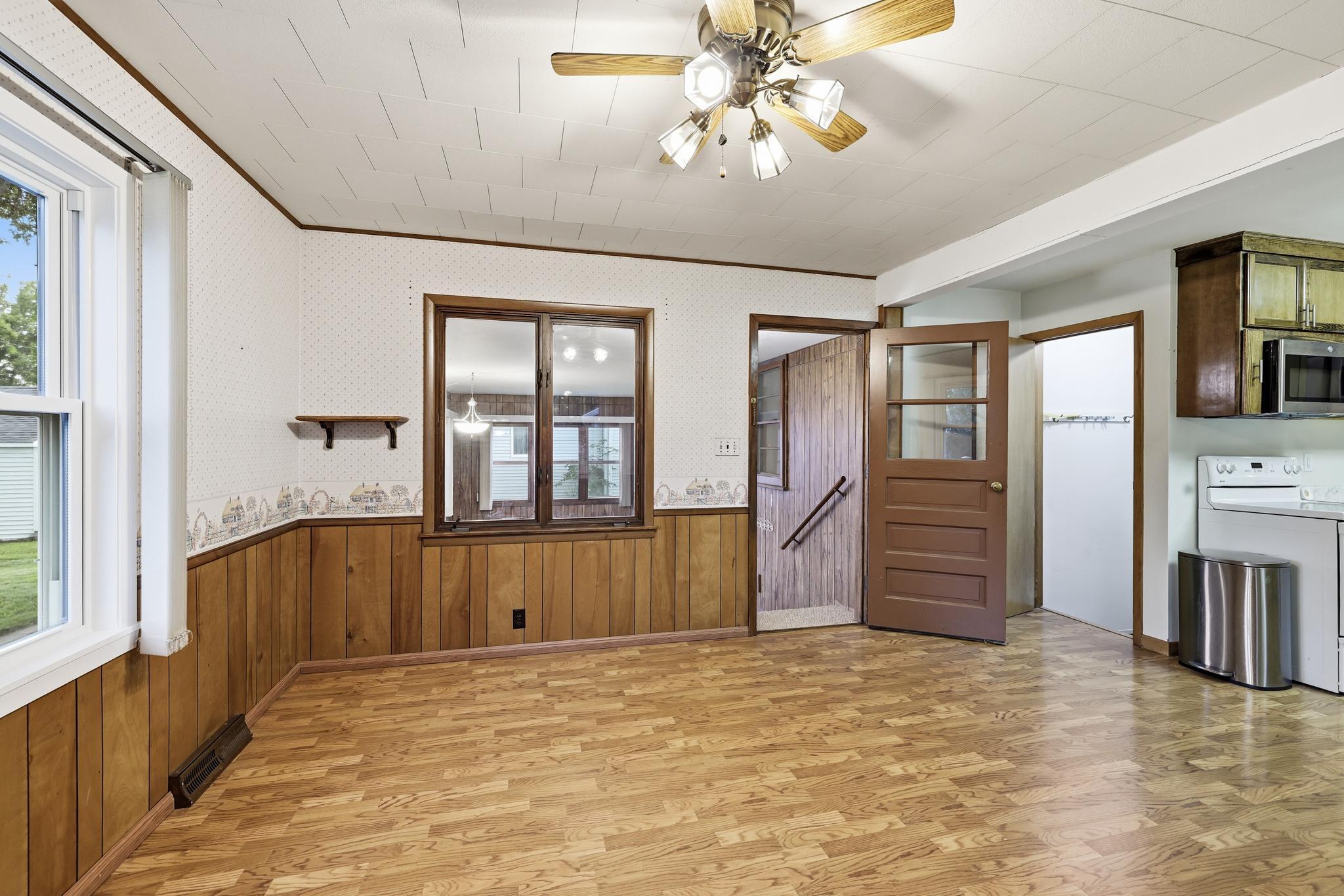 307 S 4th Street Property Photo 9