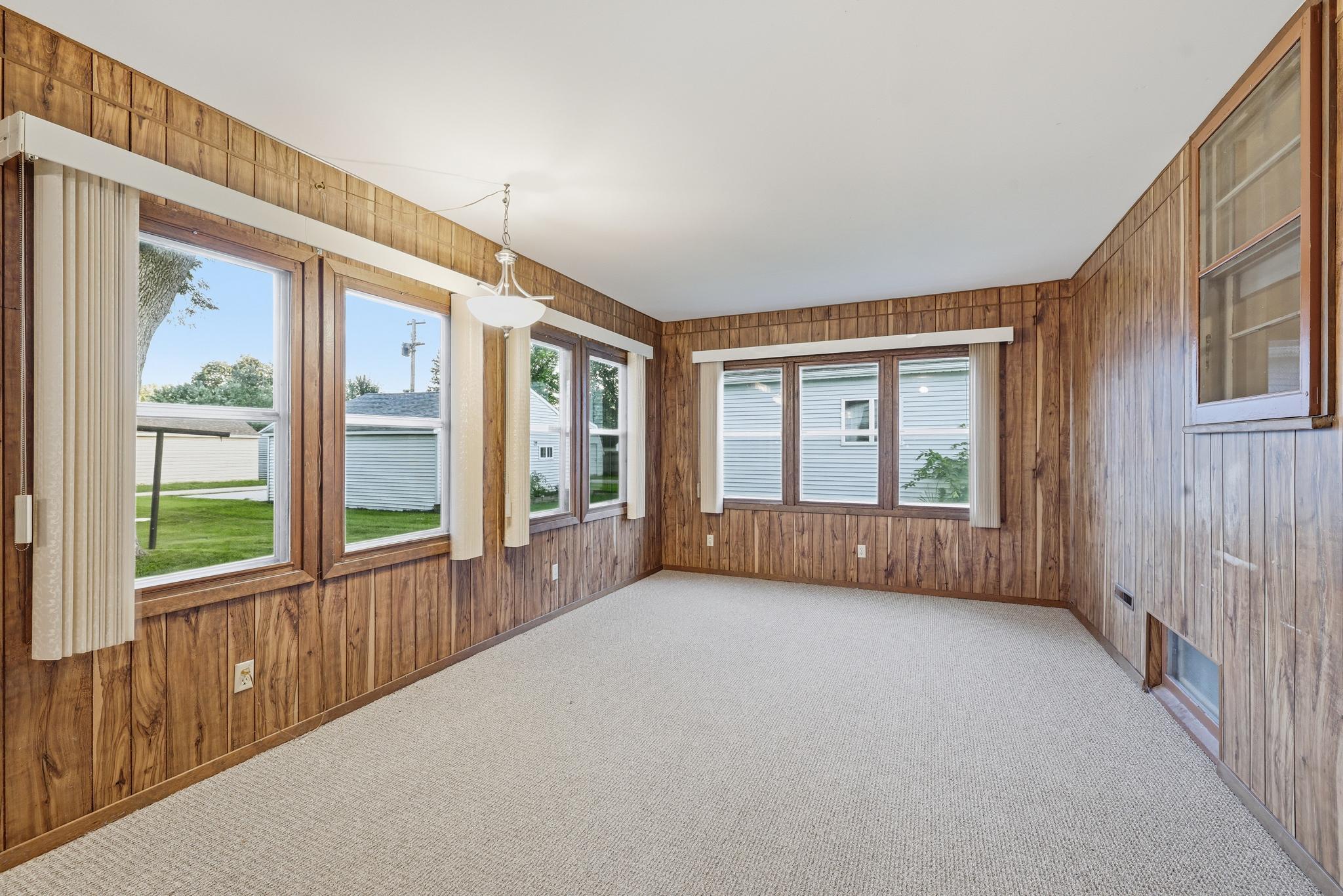 307 S 4th Street Property Photo 10