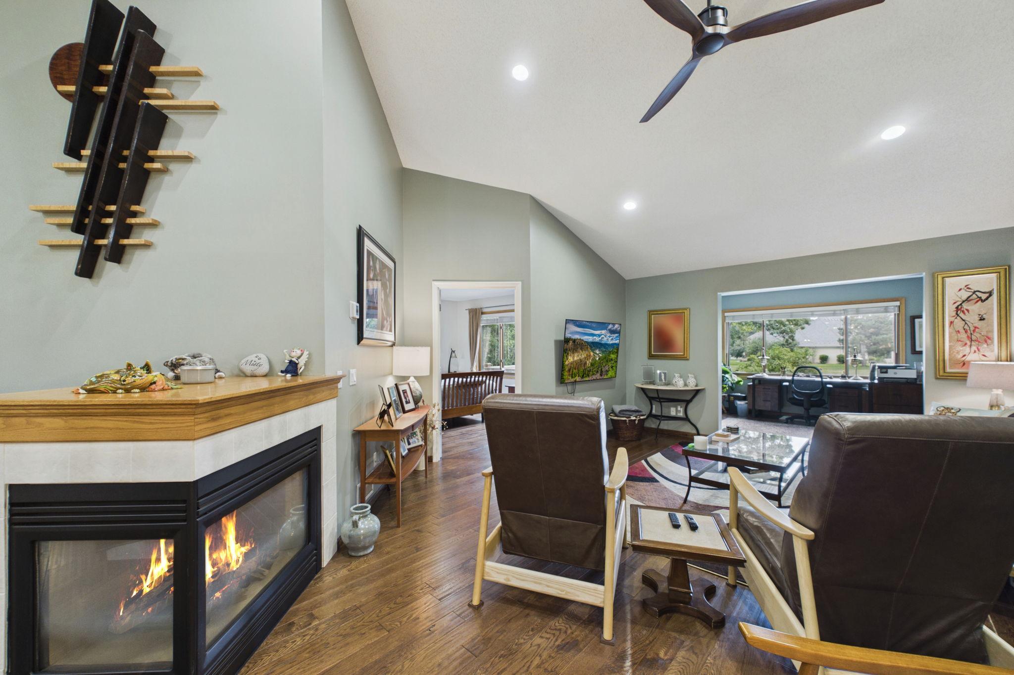 4201 93rd Avenue N Property Photo 7