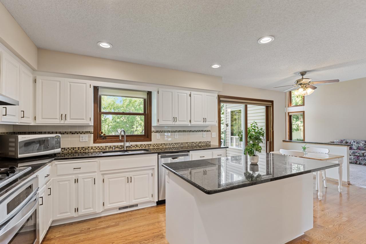 8079 Spruce Trail Property Photo 6