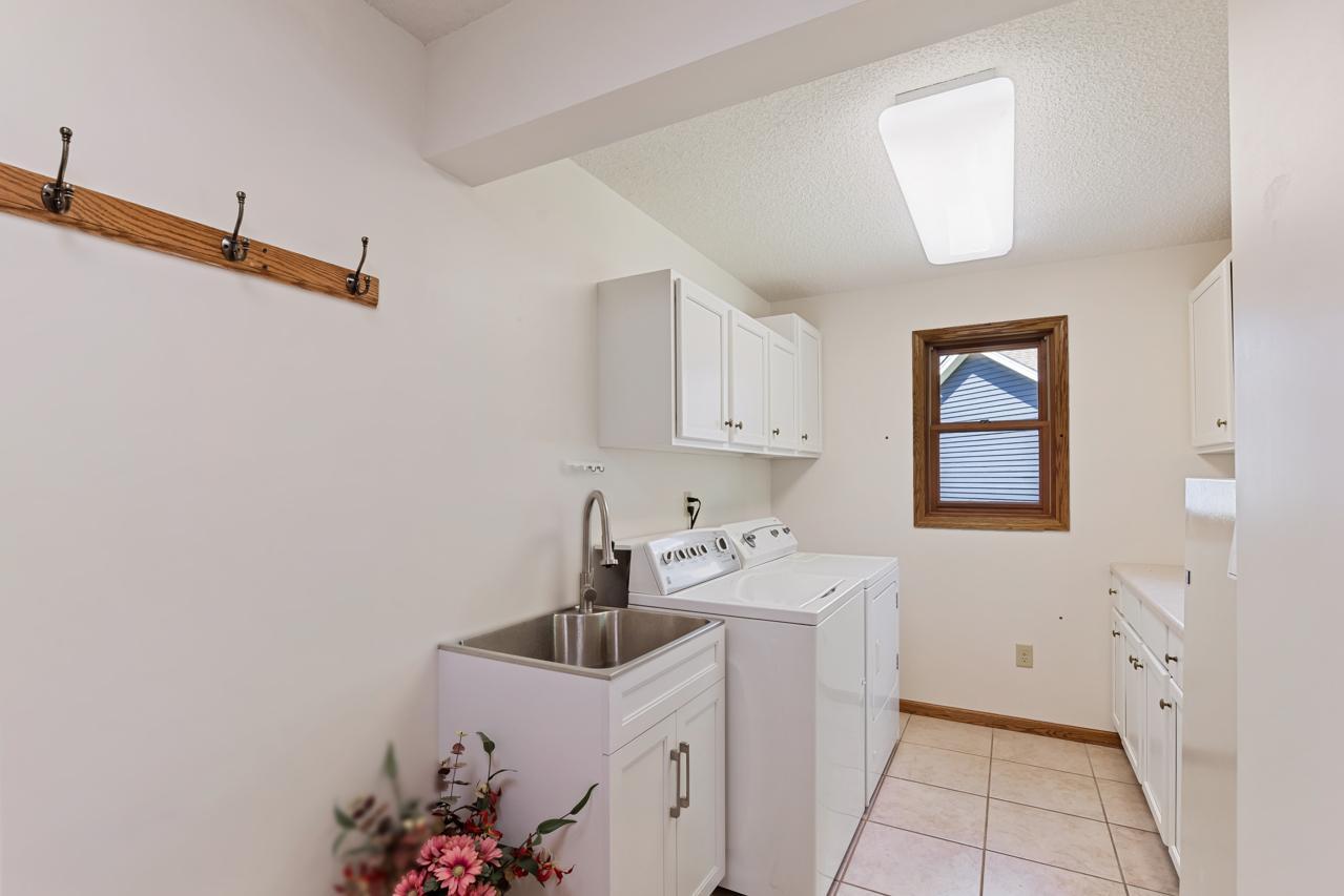 8079 Spruce Trail Property Photo 23