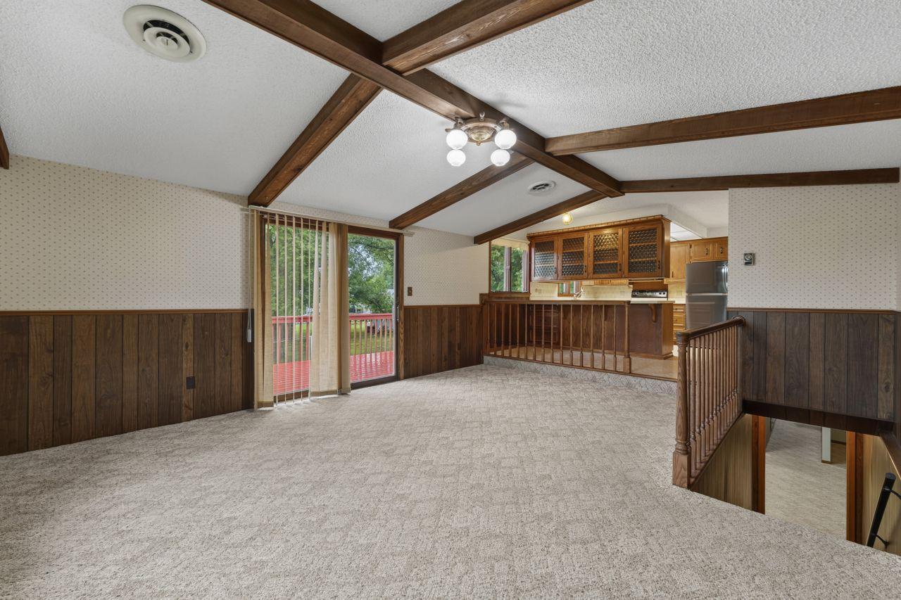 205 Hill Avenue Property Photo 4