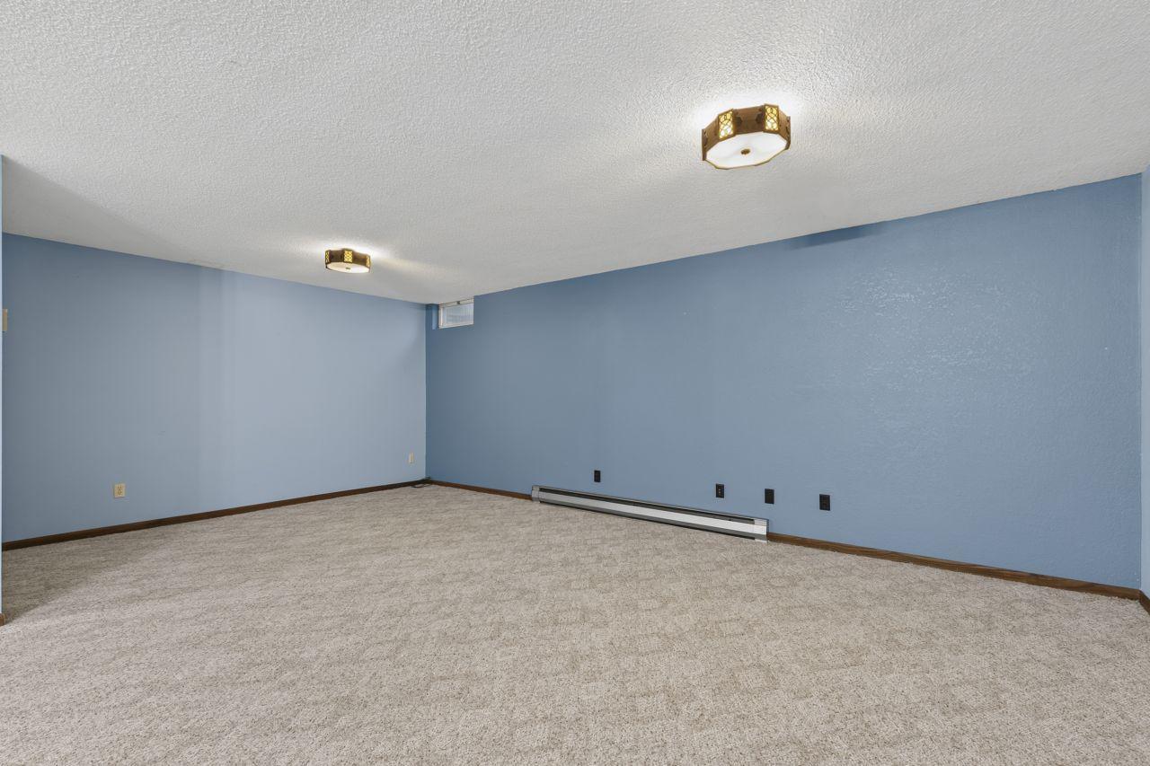205 Hill Avenue Property Photo 33