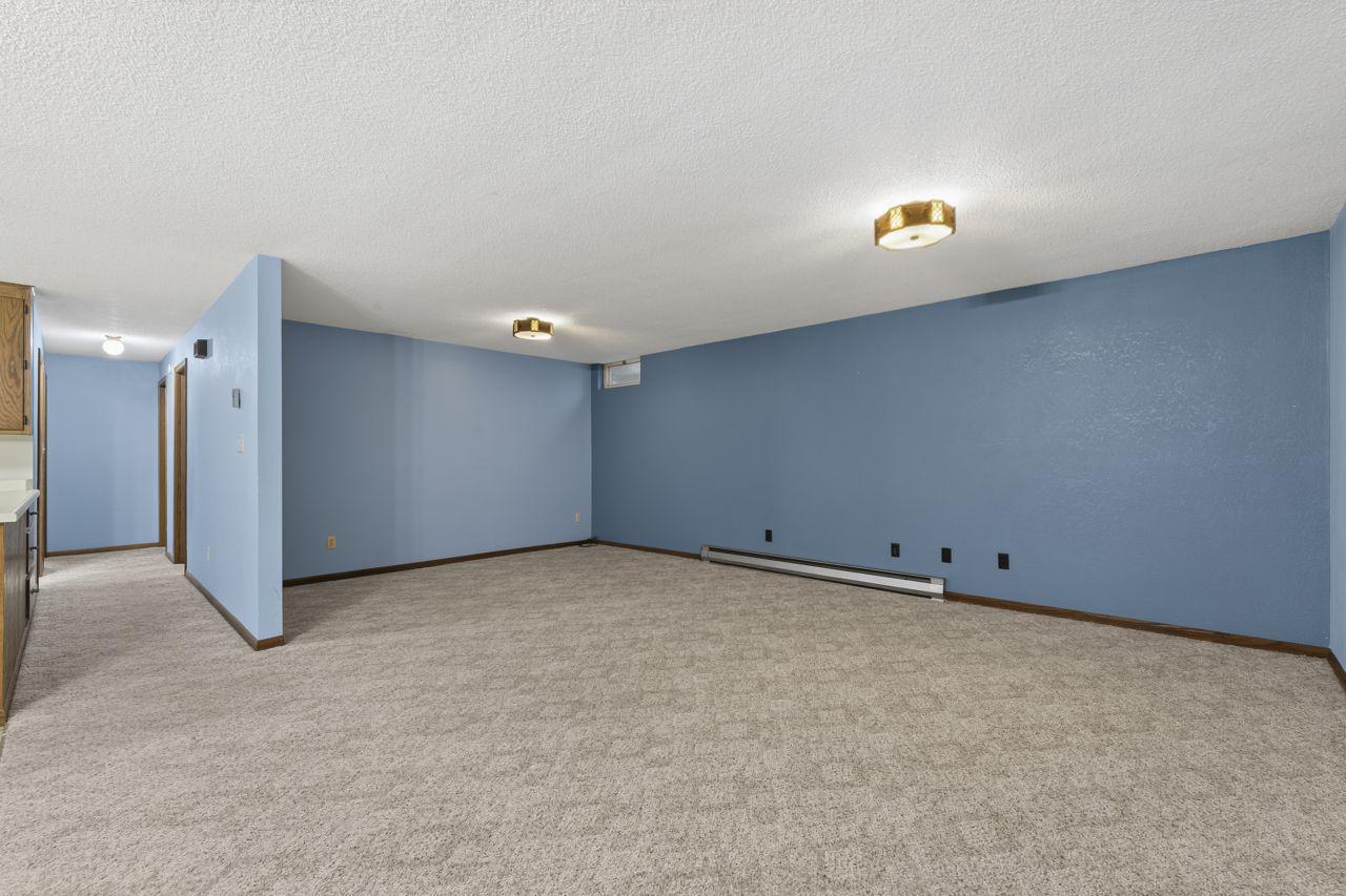 205 Hill Avenue Property Photo 34