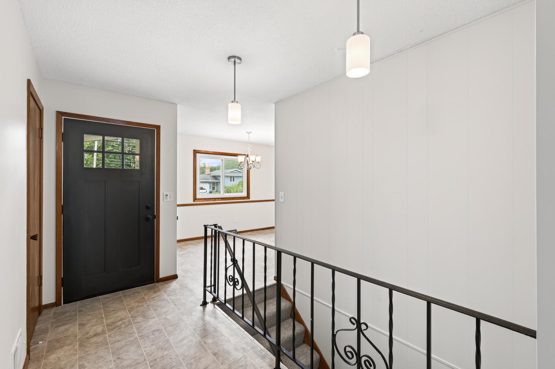 5400 80th Avenue N Property Photo 2