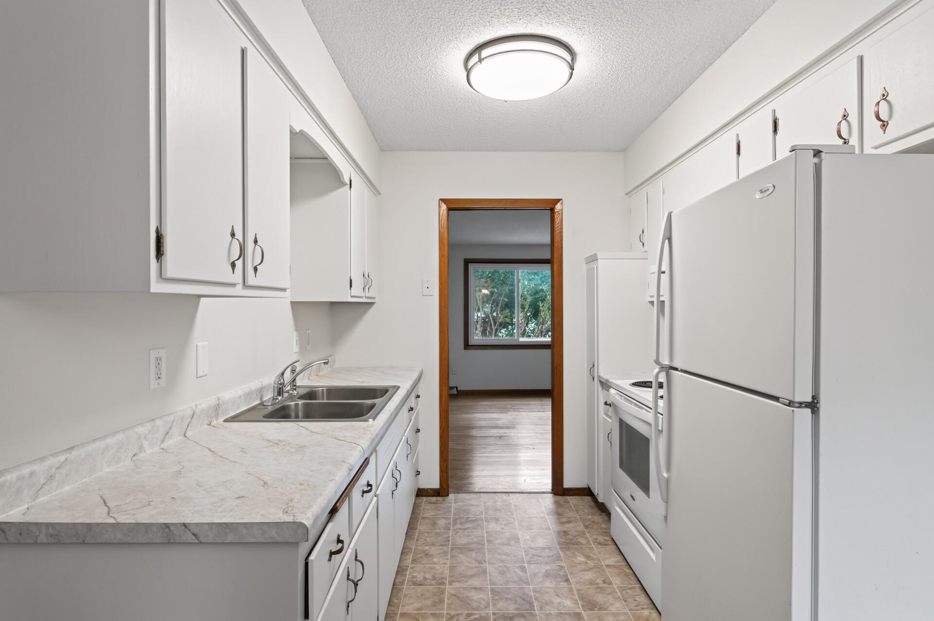 5400 80th Avenue N Property Photo 5