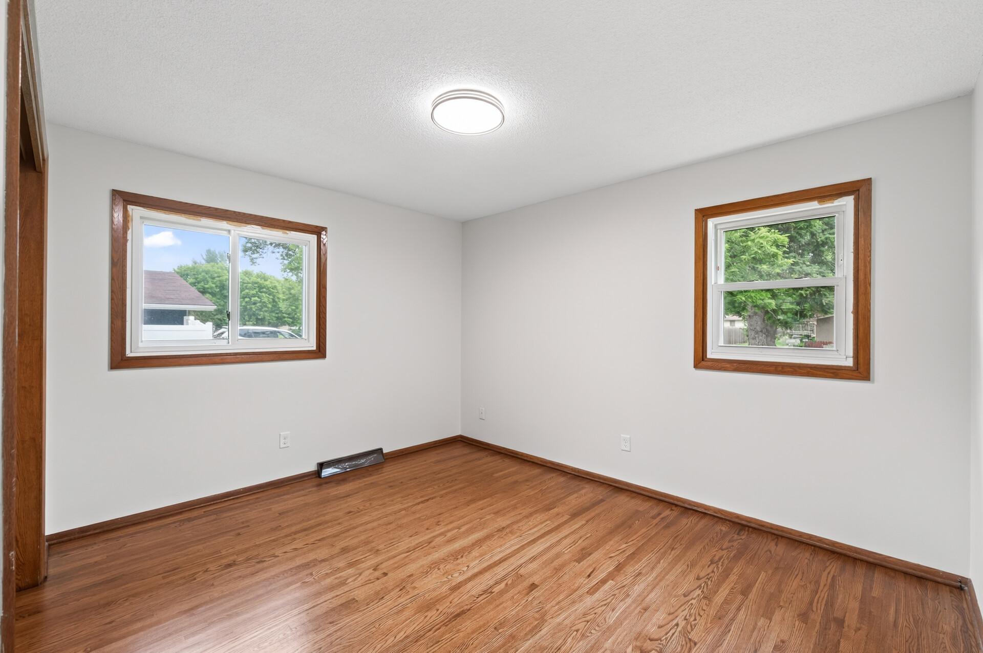 5400 80th Avenue N Property Photo 11