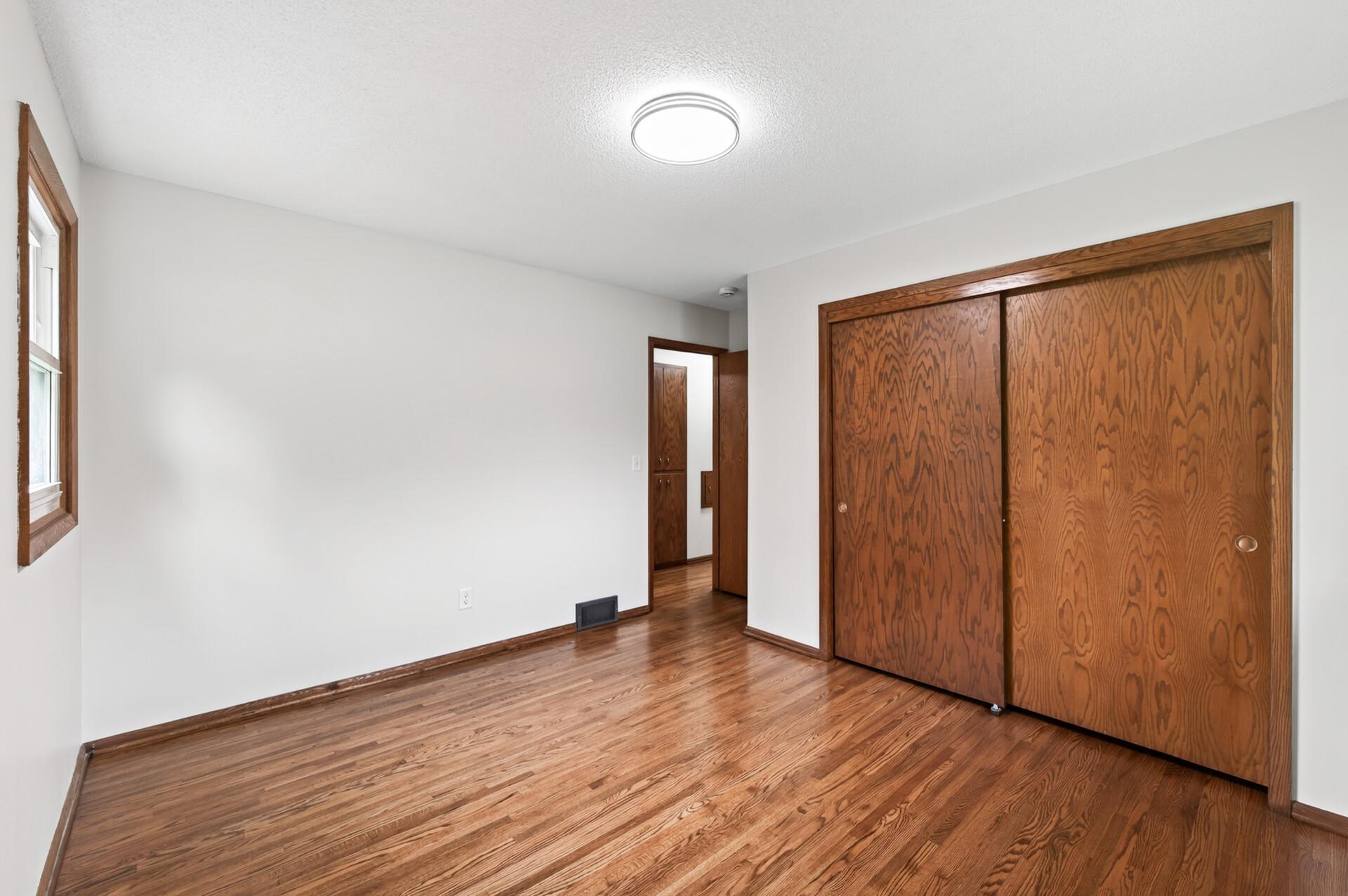 5400 80th Avenue N Property Photo 12