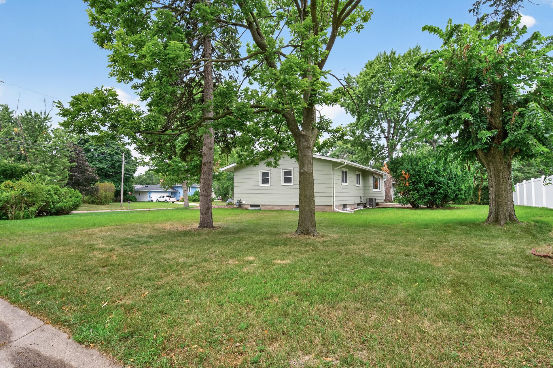 5400 80th Avenue N Property Photo 20