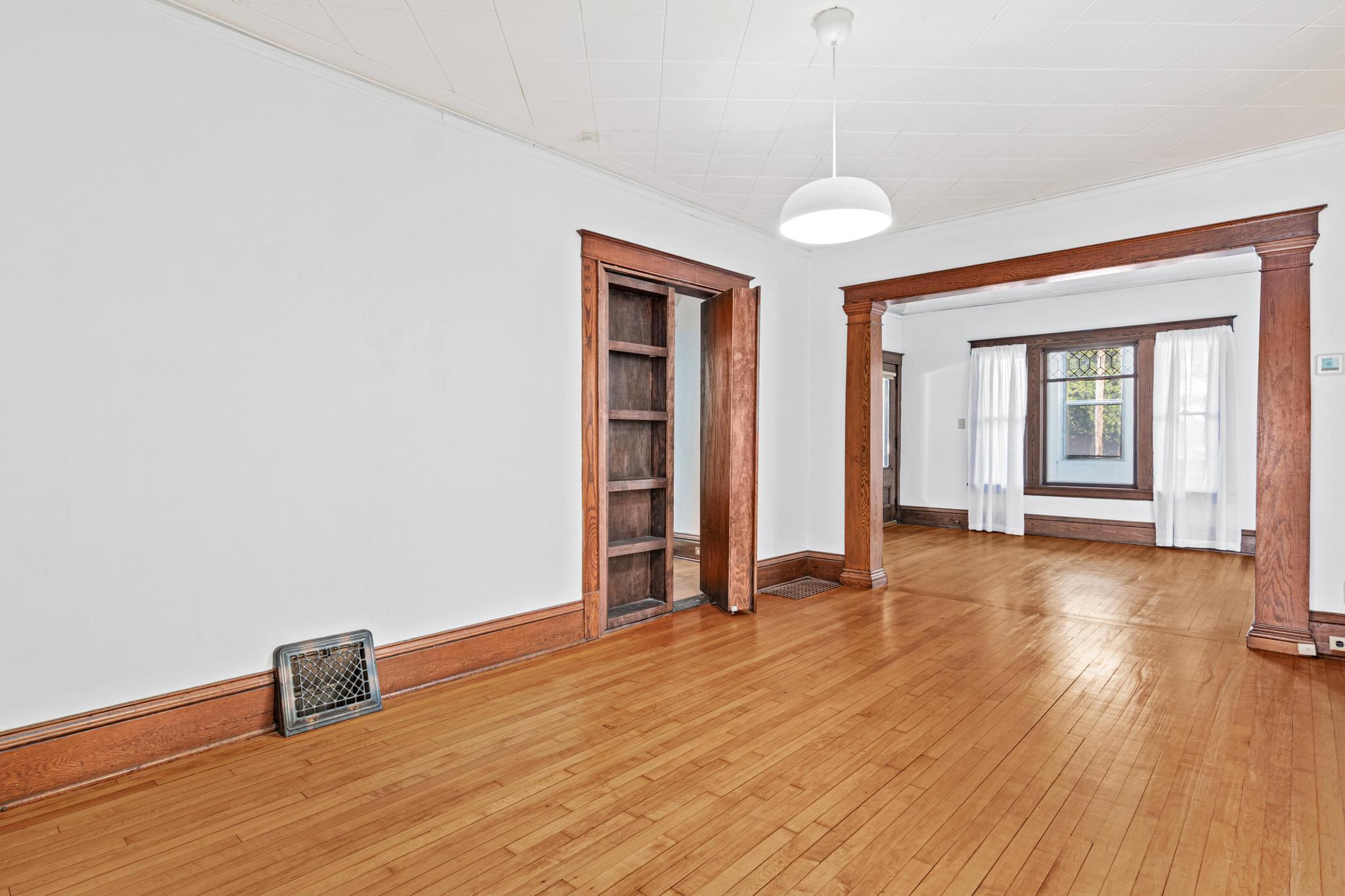 1916 10th Avenue S Property Photo 6
