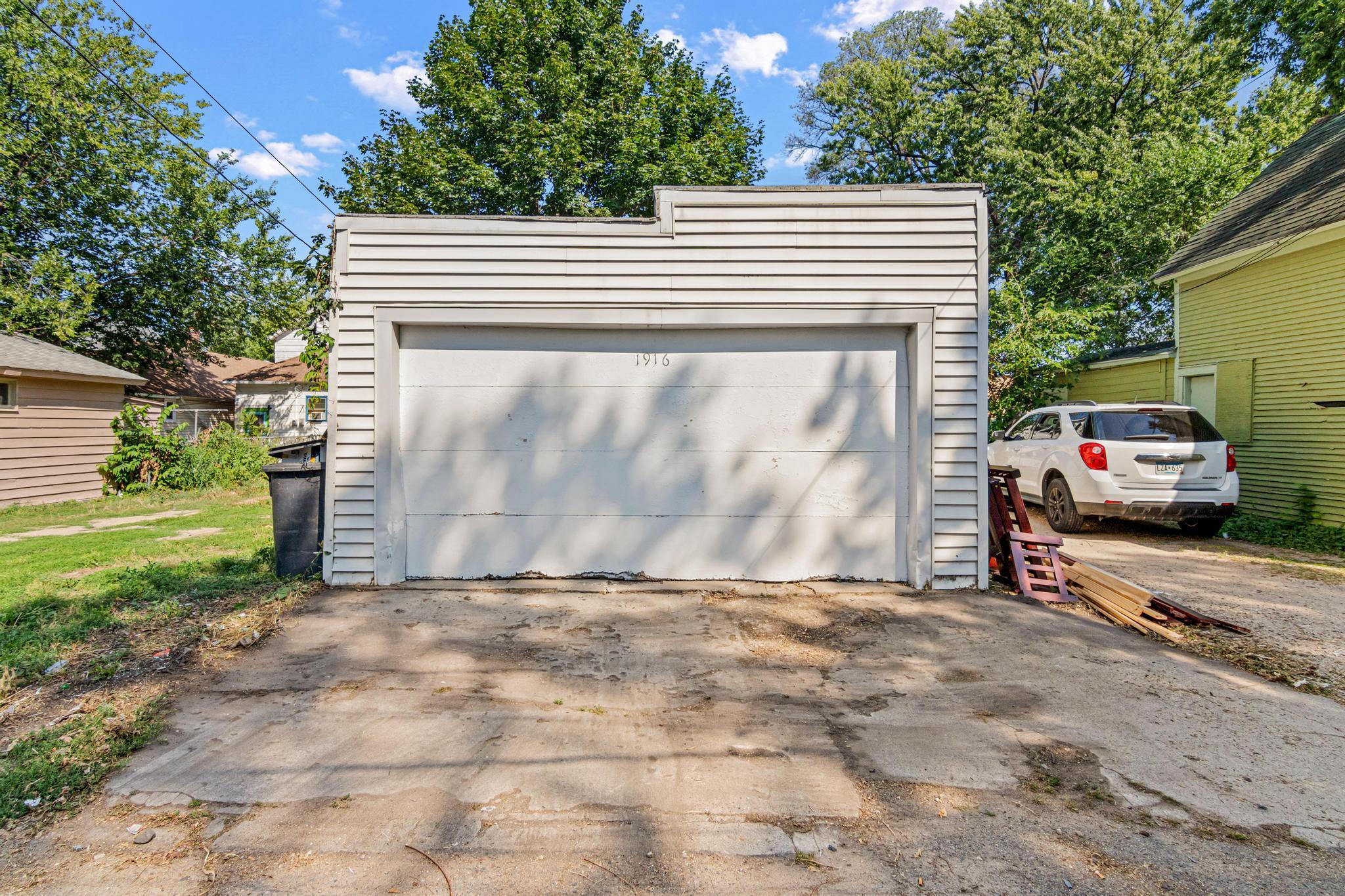 1916 10th Avenue S Property Photo 27