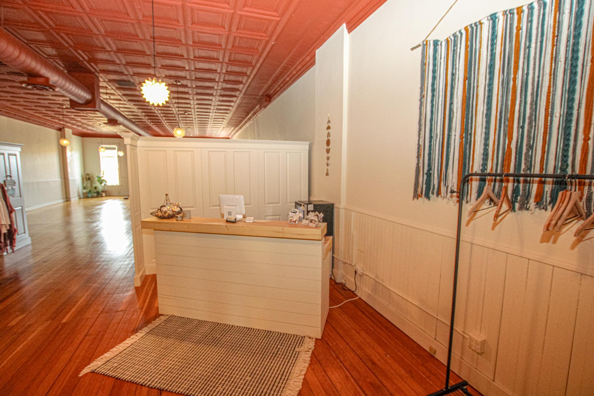 609 1/2 Broadway Street Property Photo 4