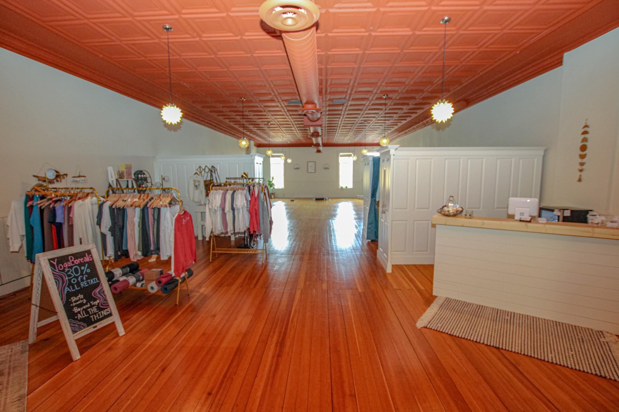 609 1/2 Broadway Street Property Photo 6