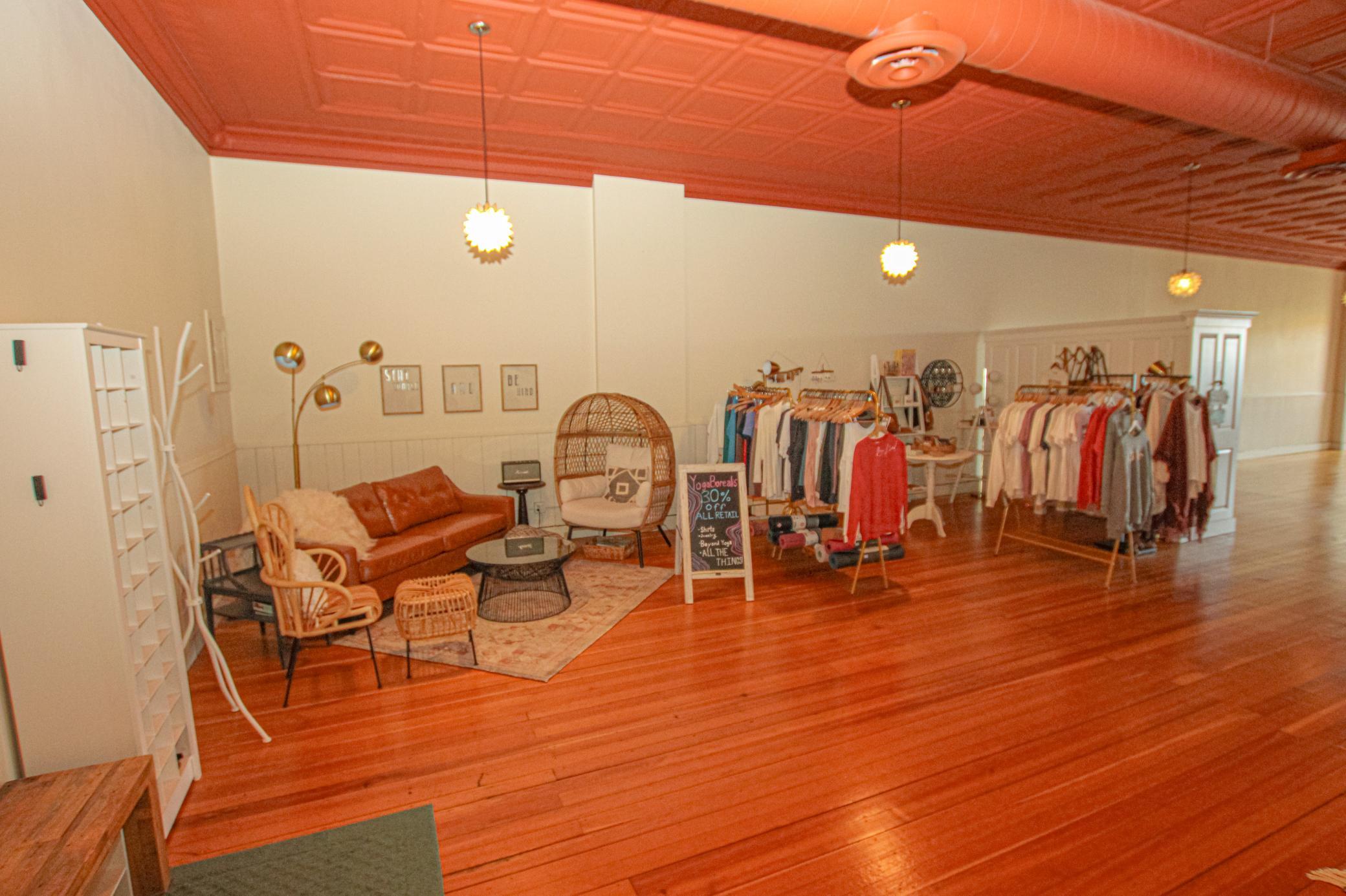 609 1/2 Broadway Street Property Photo 7