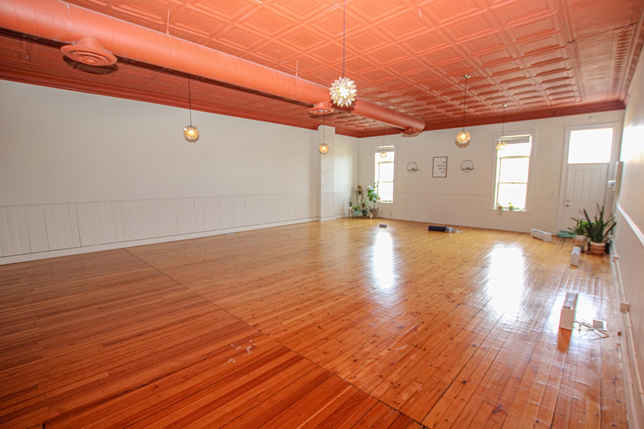 609 1/2 Broadway Street Property Photo 11