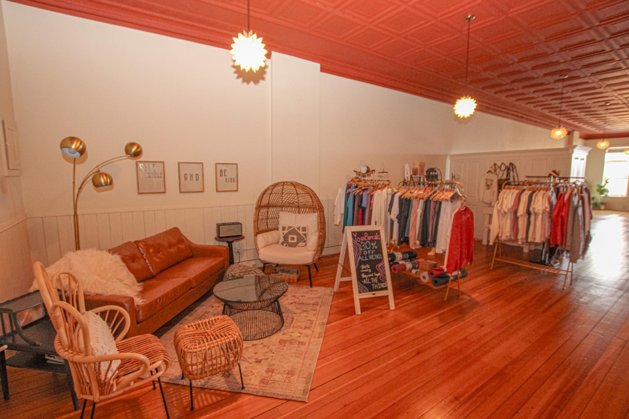 609 1/2 Broadway Street Property Photo 16