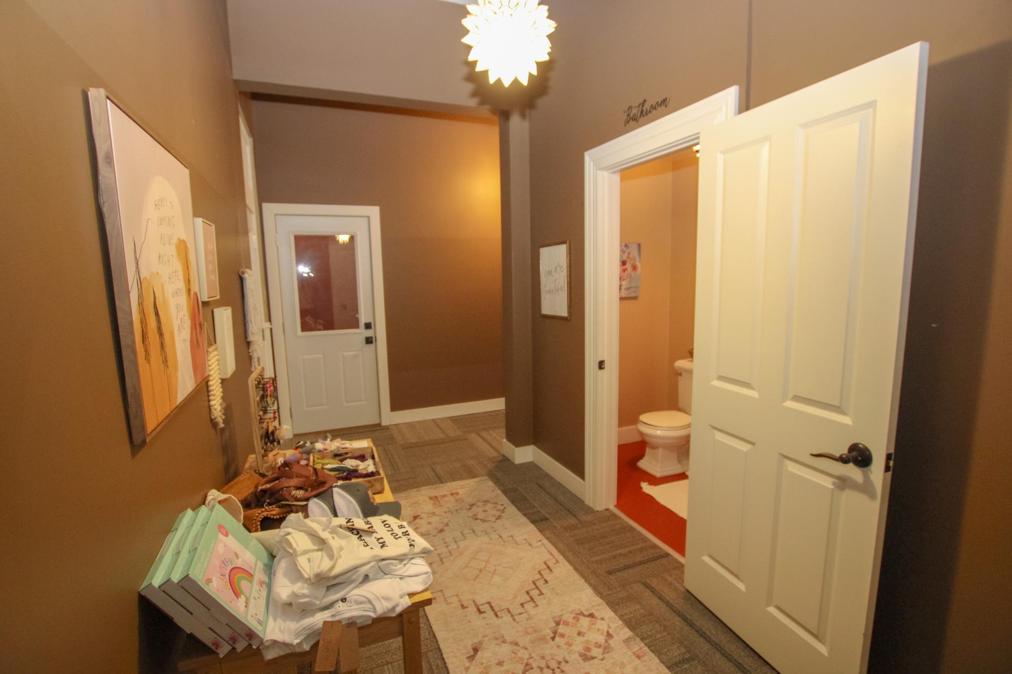 609 1/2 Broadway Street Property Photo 19