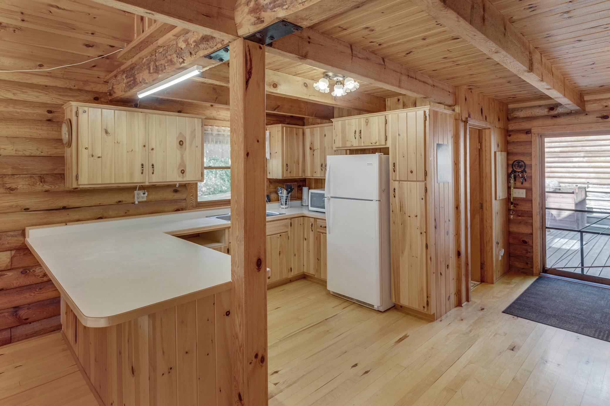 17803 Ivy Drive Property Photo 6