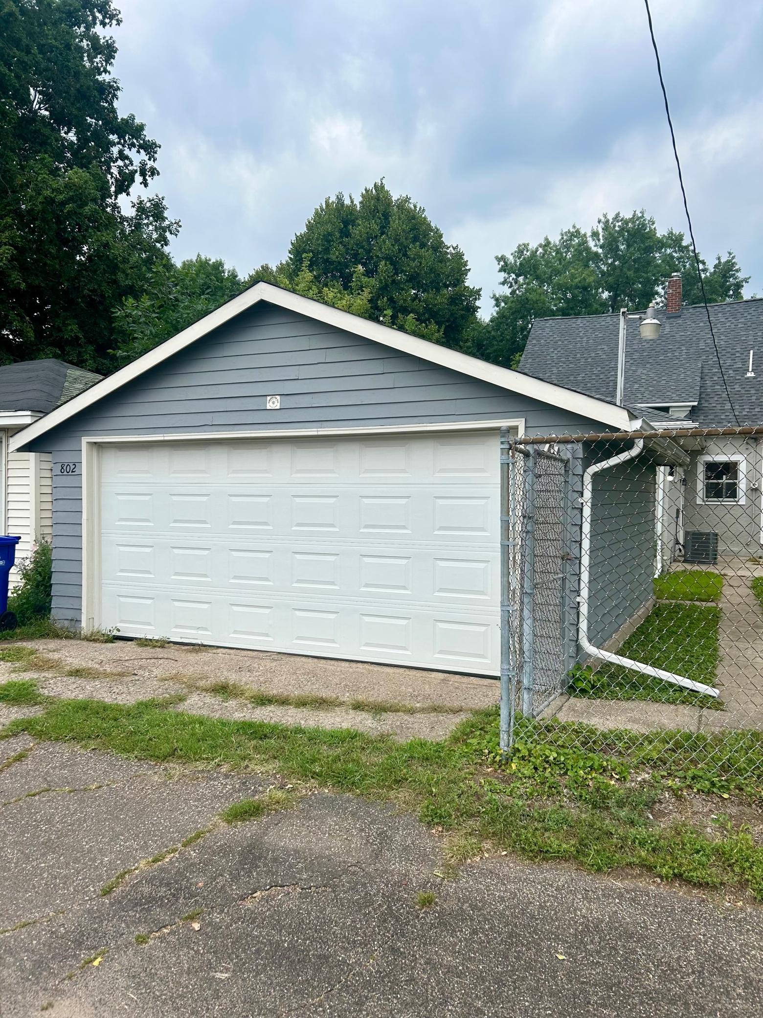 802 Fuller Avenue Property Photo 5
