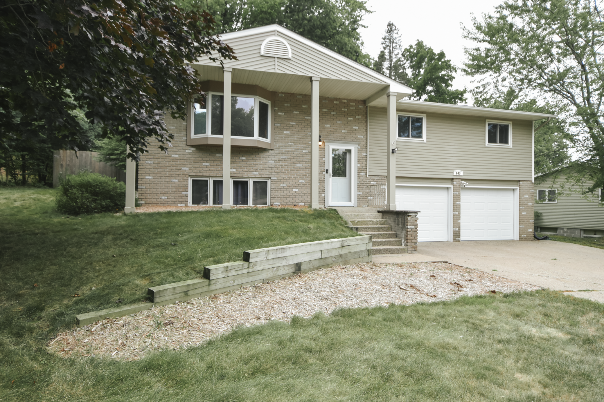 643 Pioneer Road Property Photo 1