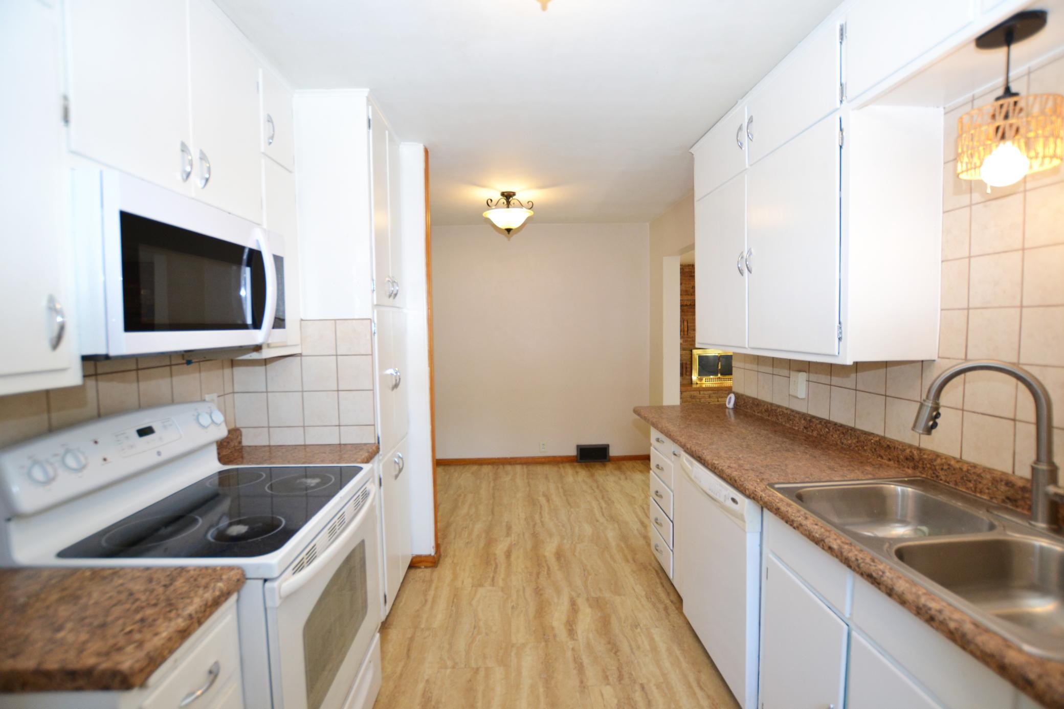806 5th Street Ne Property Photo 6