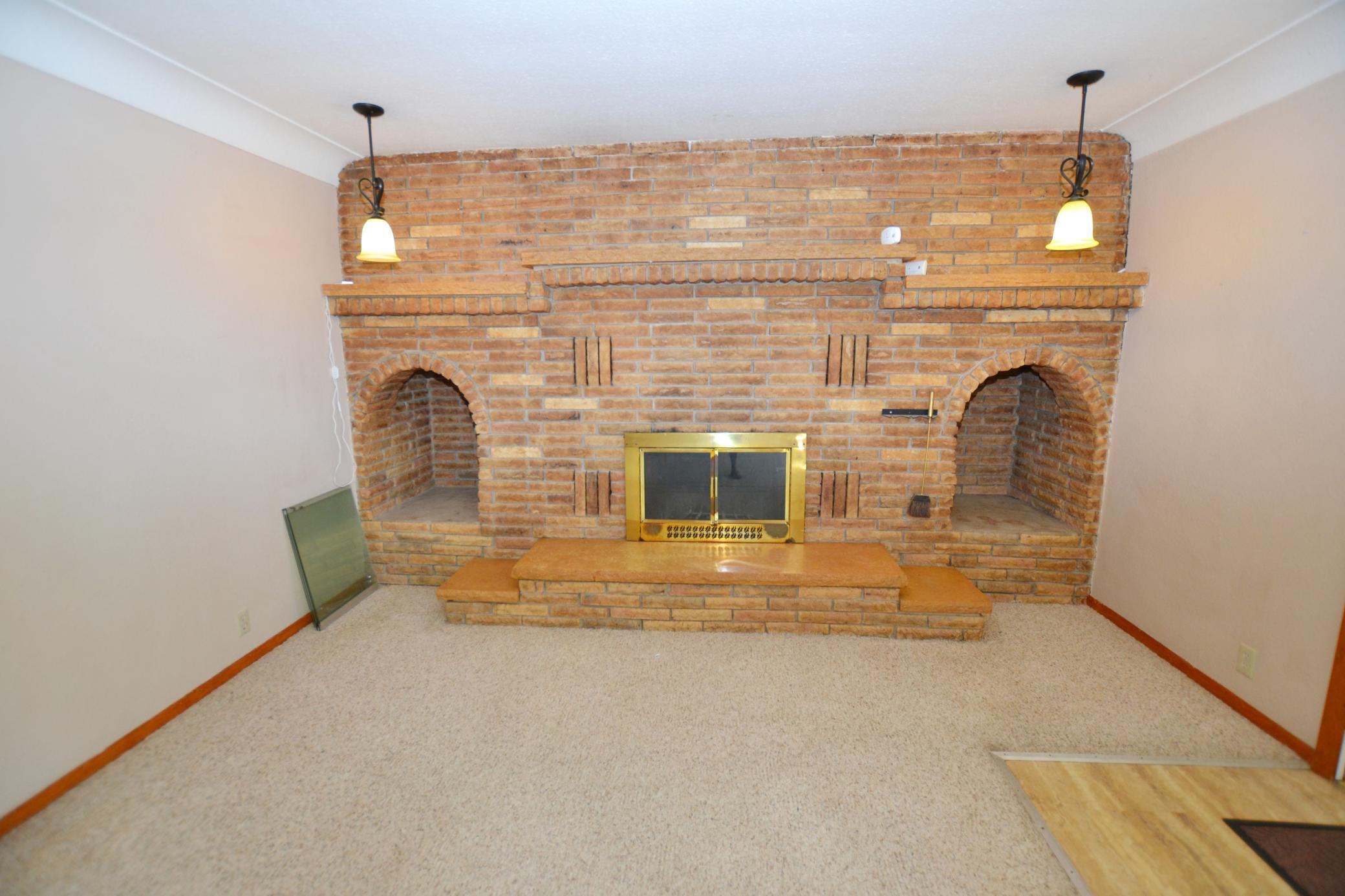 806 5th Street Ne Property Photo 12