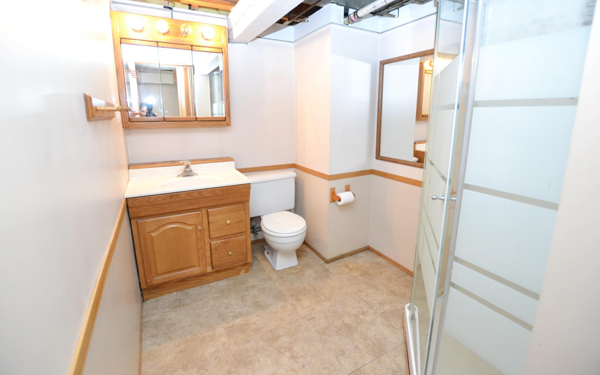 806 5th Street Ne Property Photo 22