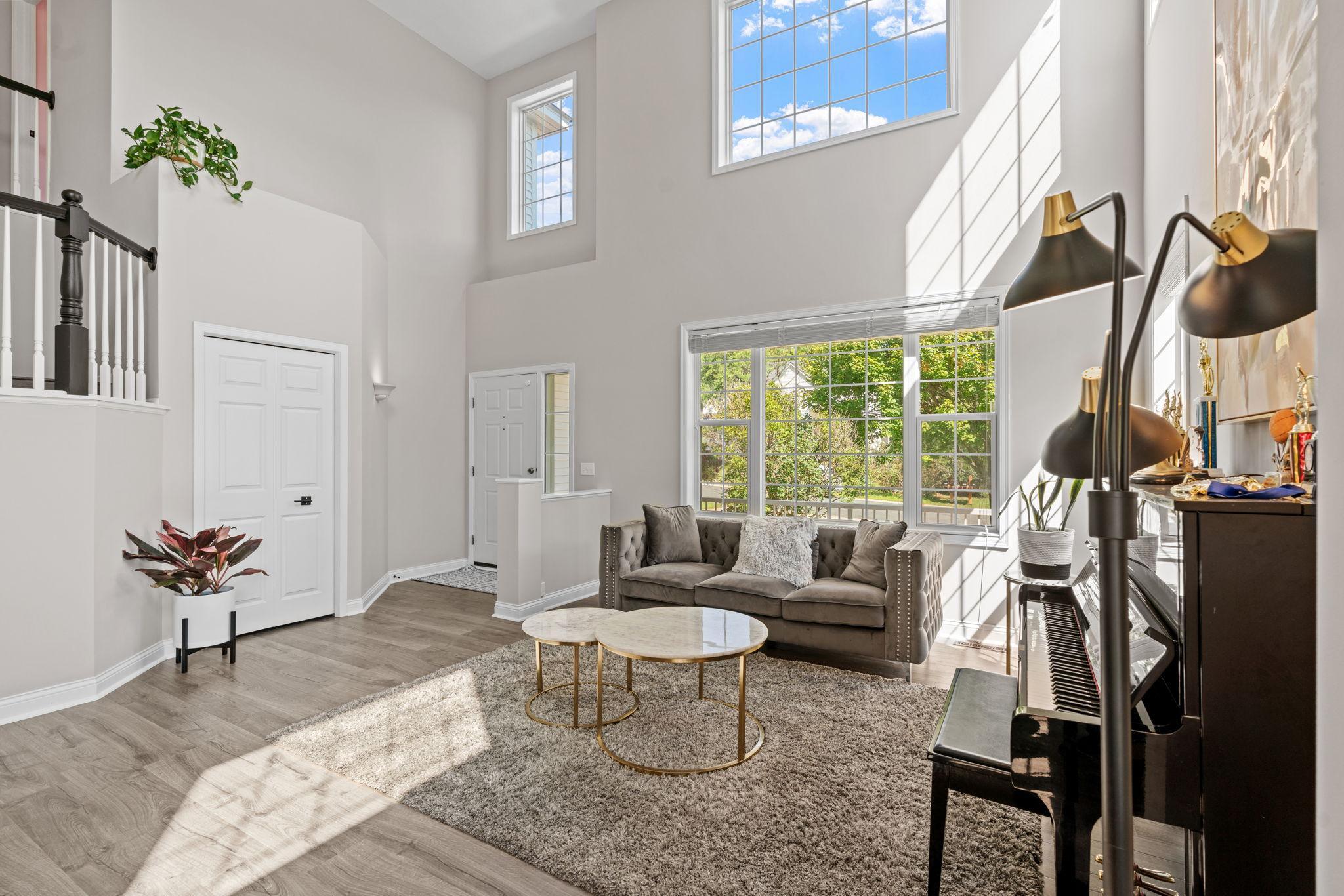 2051 Highgate Circle Property Photo 10