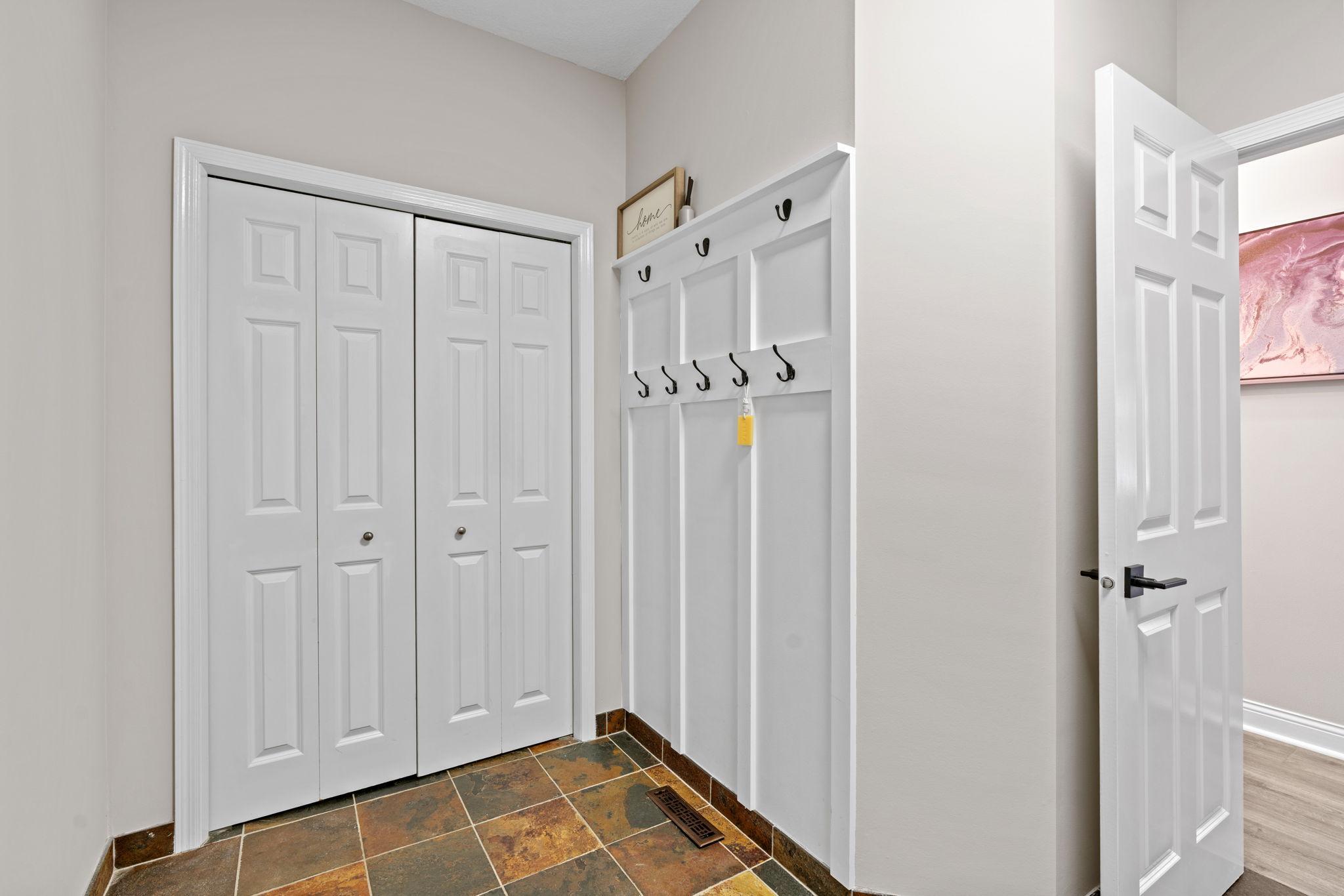 2051 Highgate Circle Property Photo 24