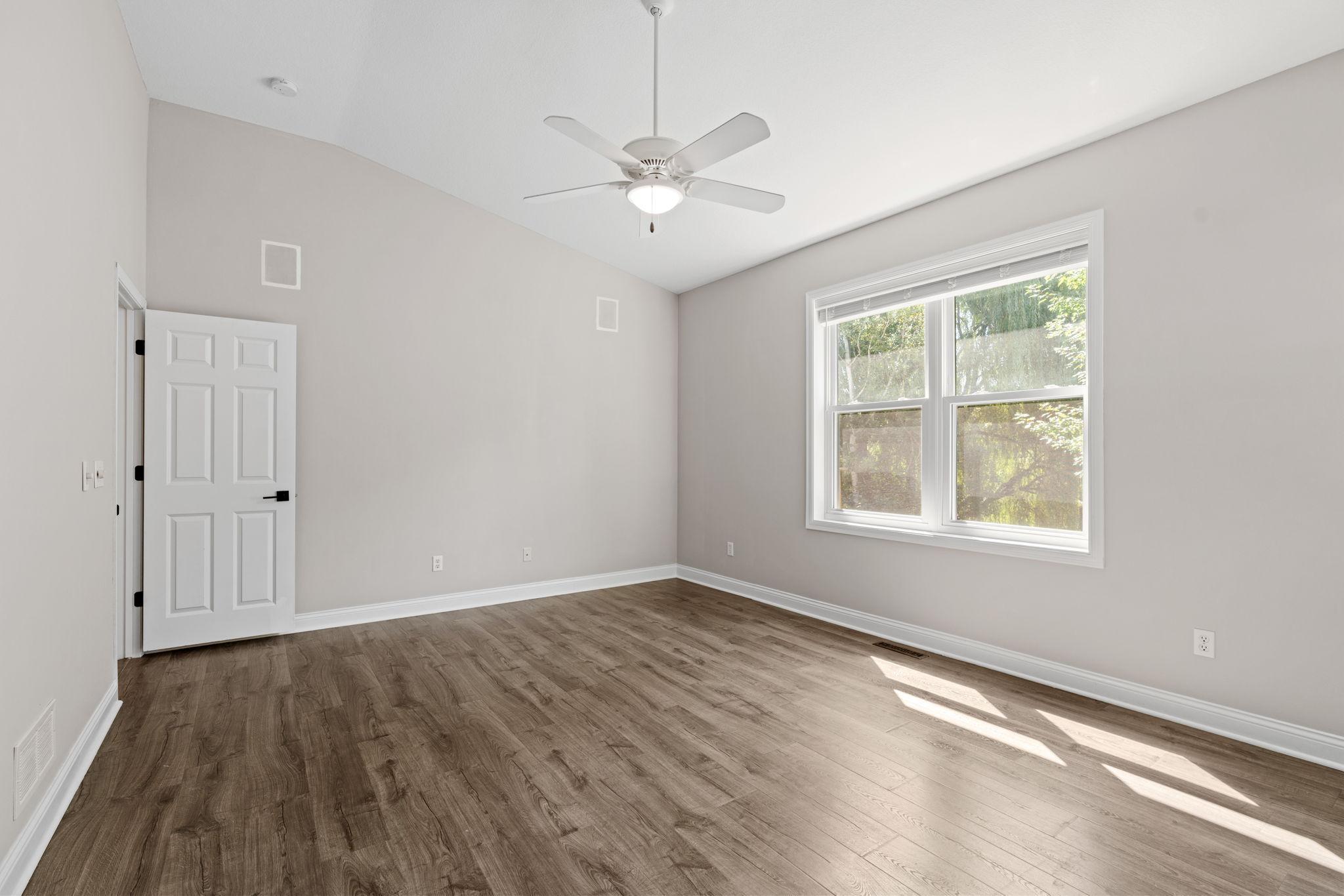 2051 Highgate Circle Property Photo 28