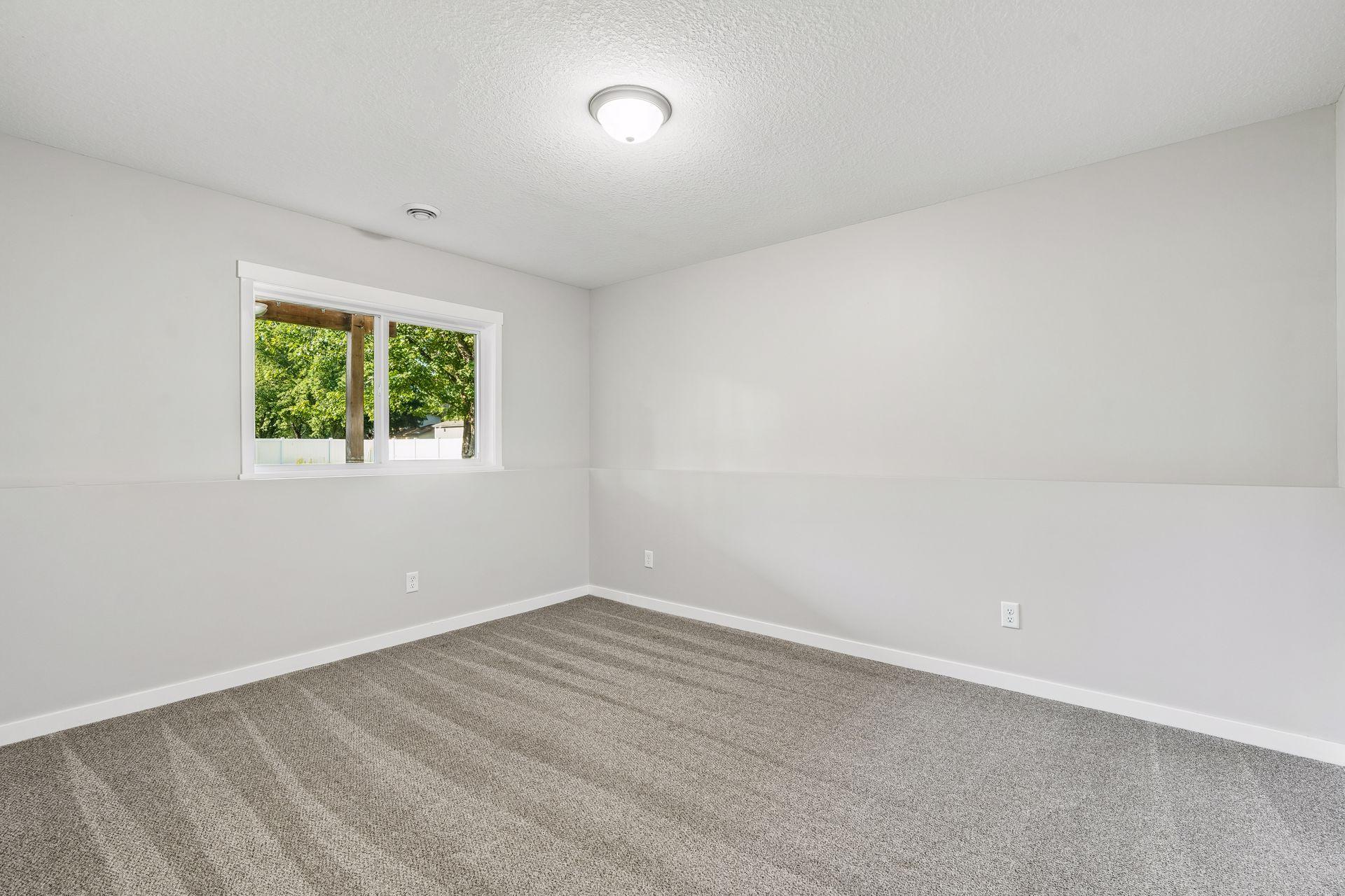 540 Lois Lane Property Photo 27