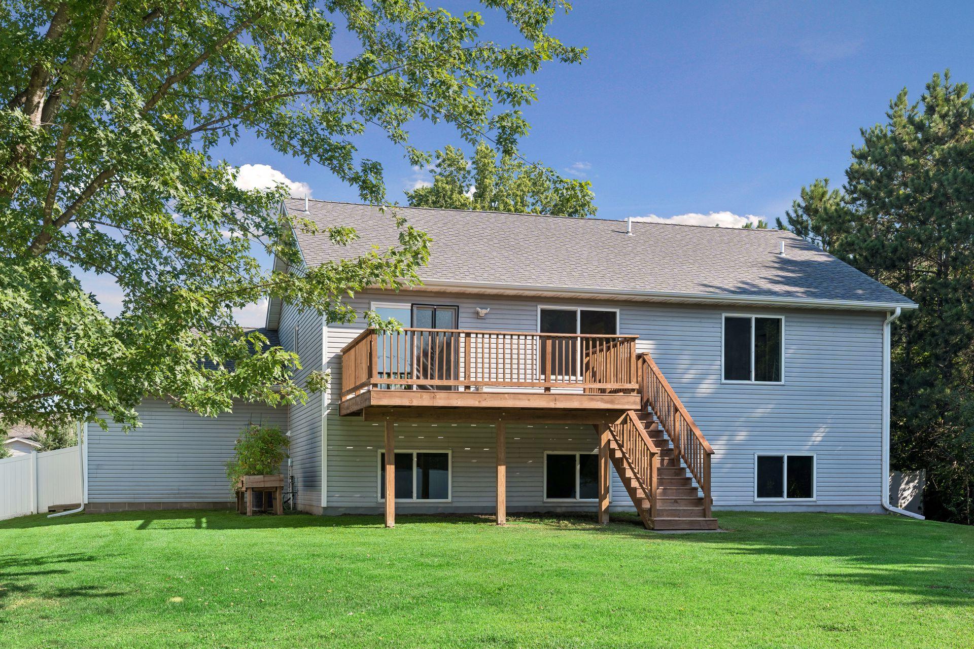 540 Lois Lane Property Photo 33
