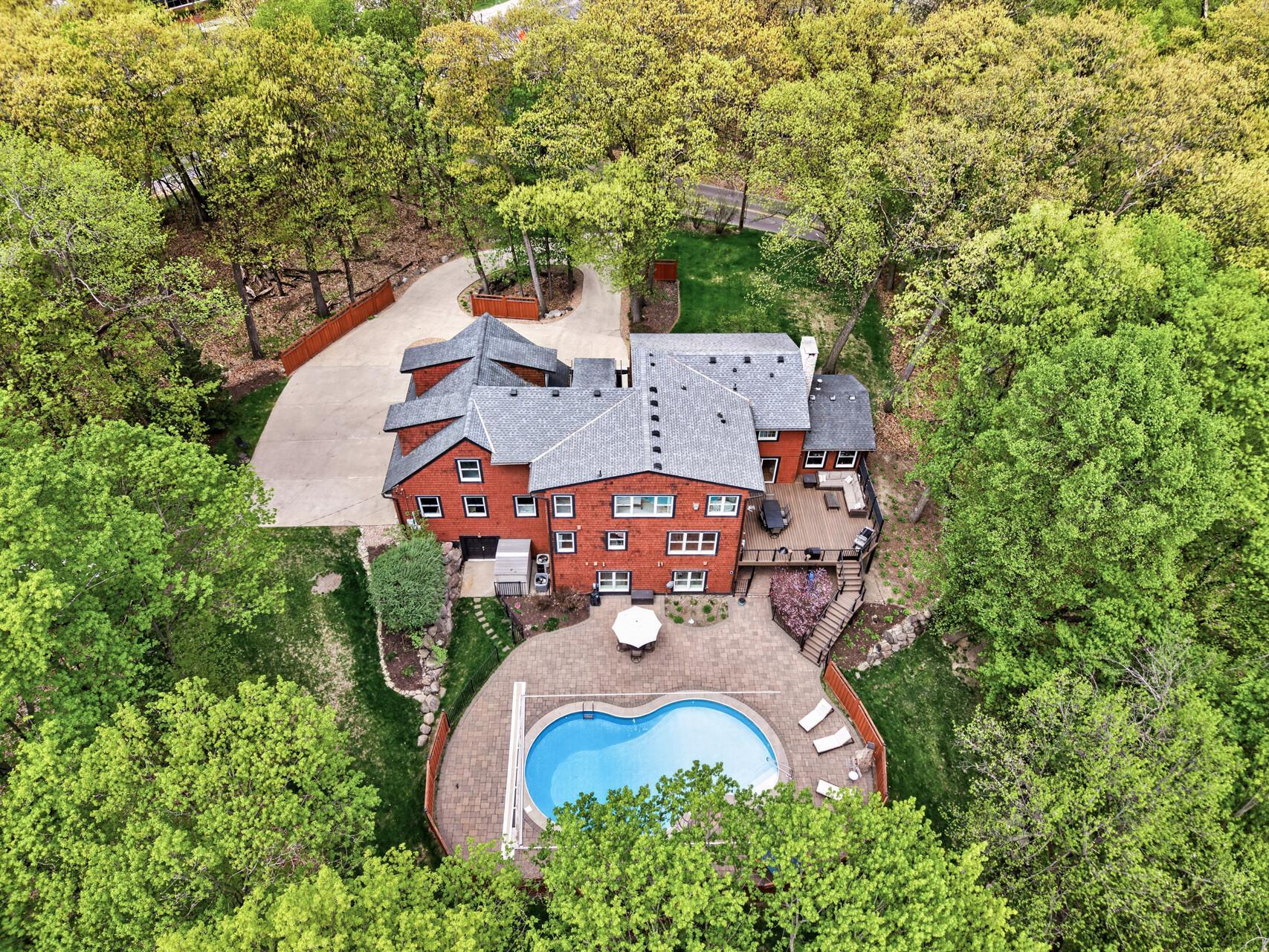 19055 Ridgewood Road Property Photo 2