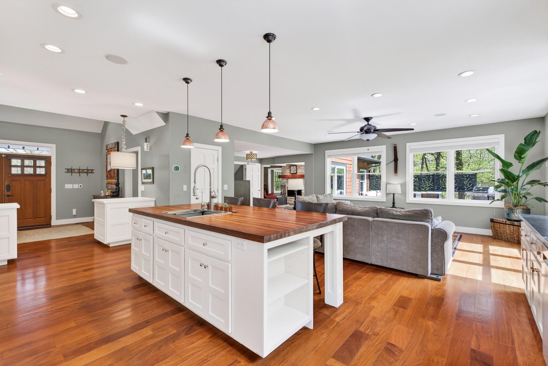 19055 Ridgewood Road Property Photo 12