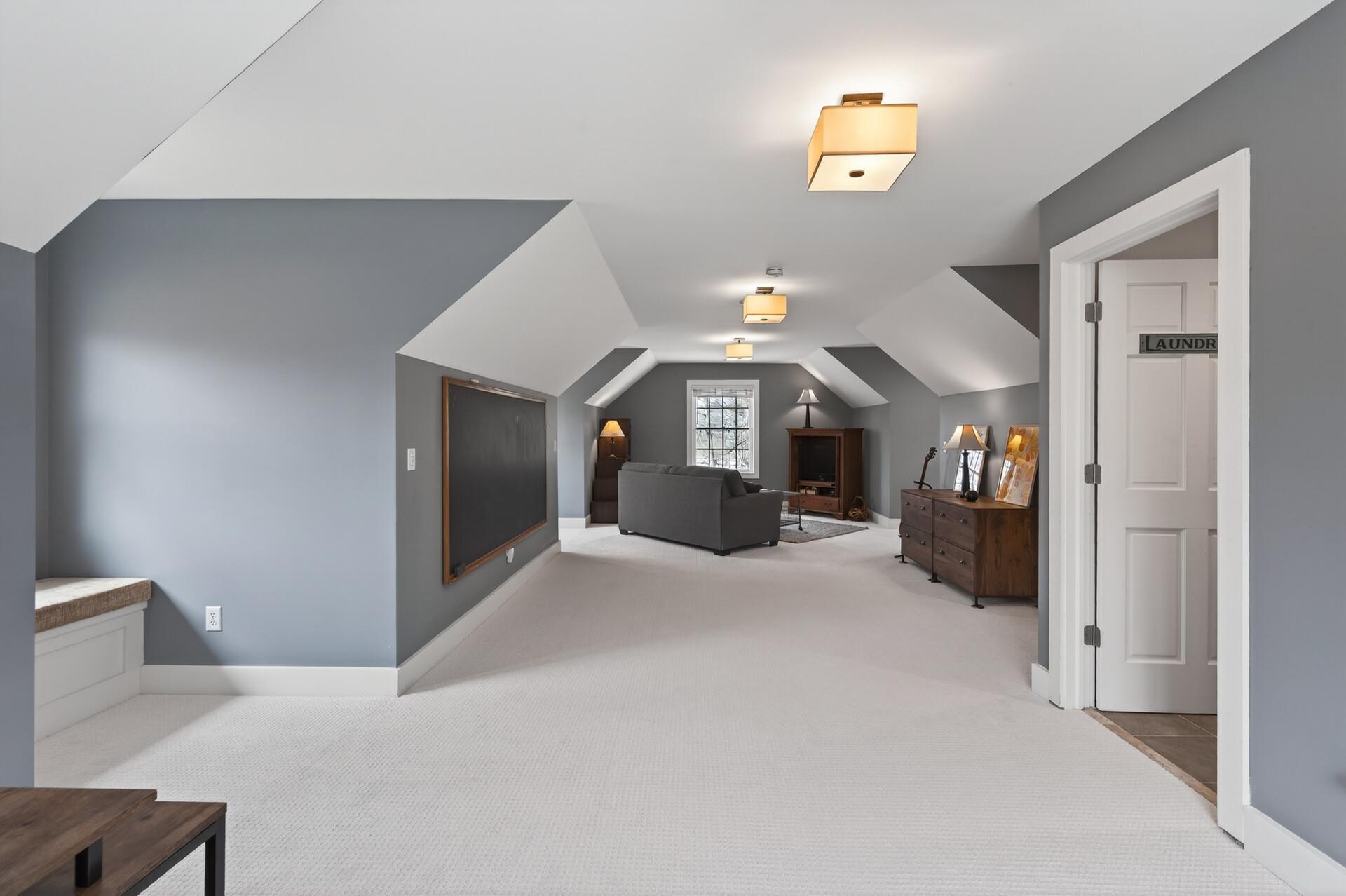19055 Ridgewood Road Property Photo 57
