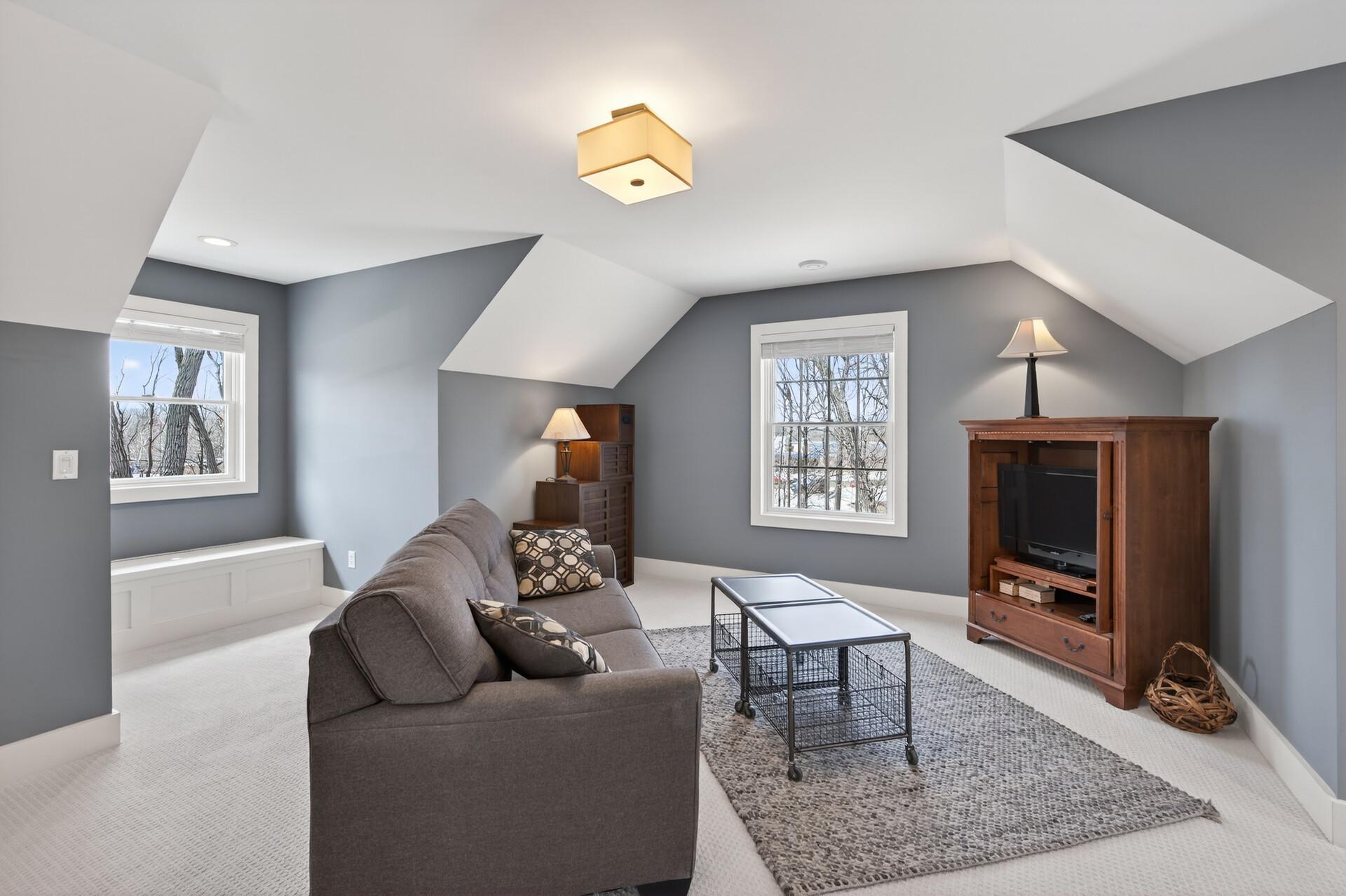 19055 Ridgewood Road Property Photo 59