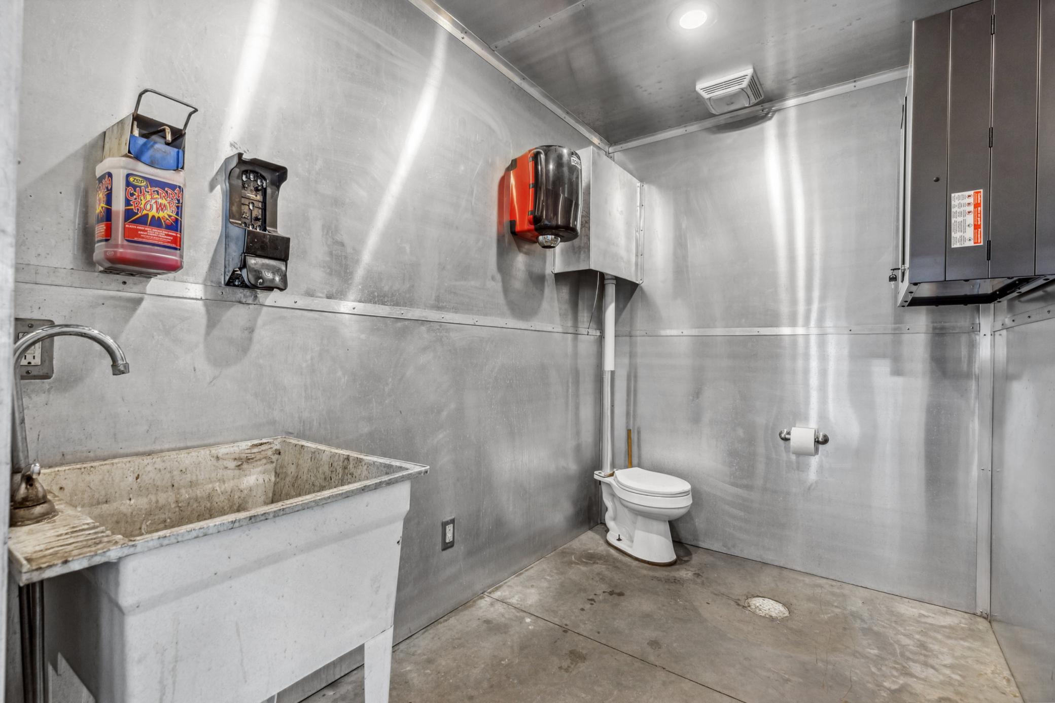 22338 15th Avenue N Property Photo 53