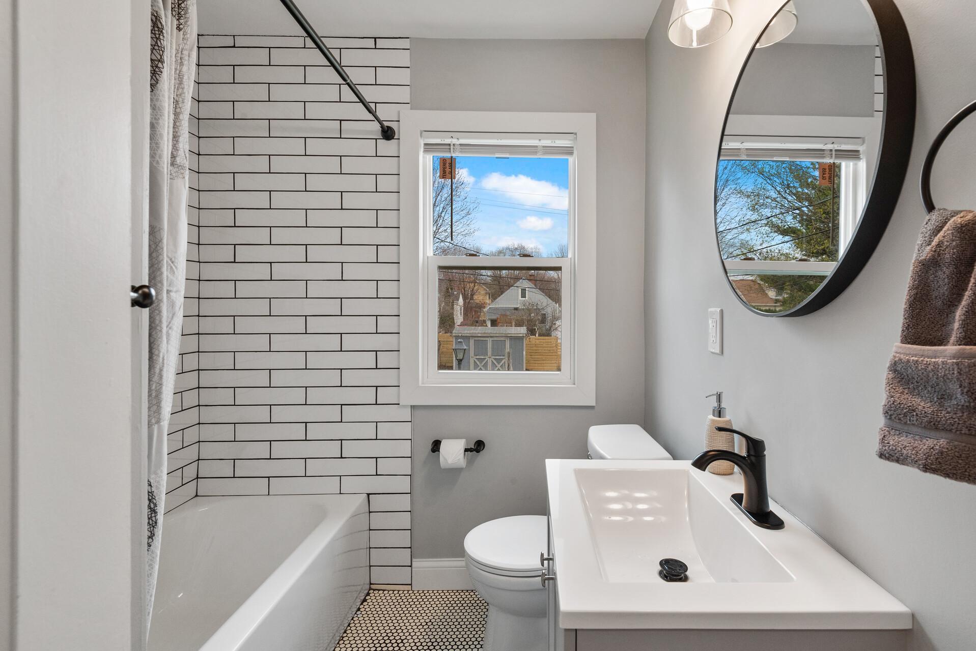 5529 Emerson Avenue S Property Photo 10