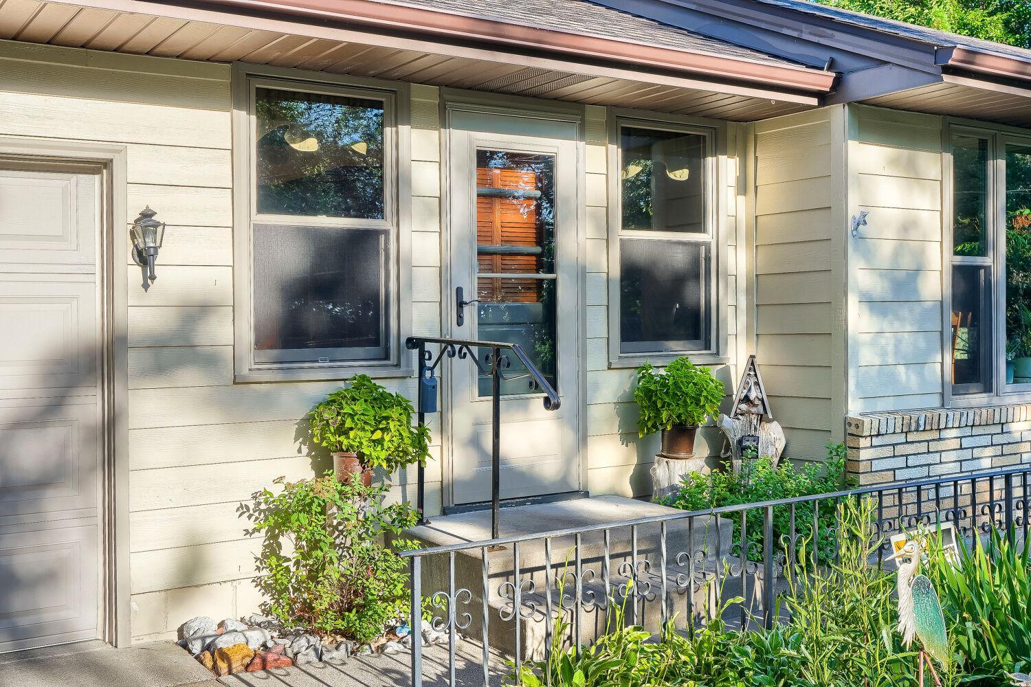 3681 Rustic Place Property Photo 4