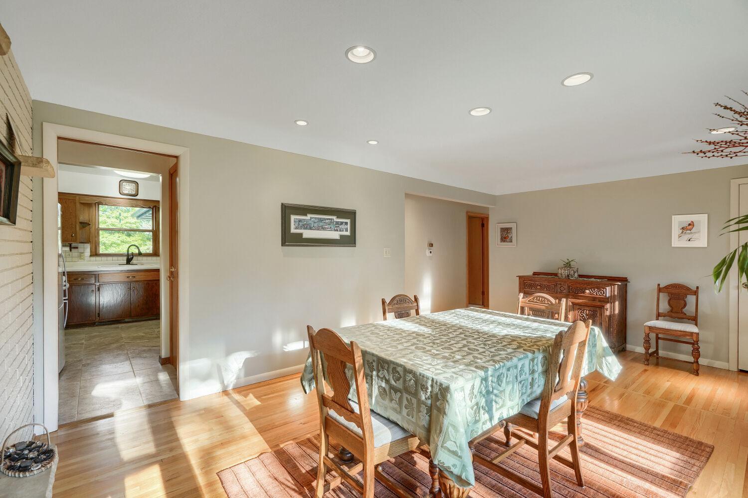 3681 Rustic Place Property Photo 8