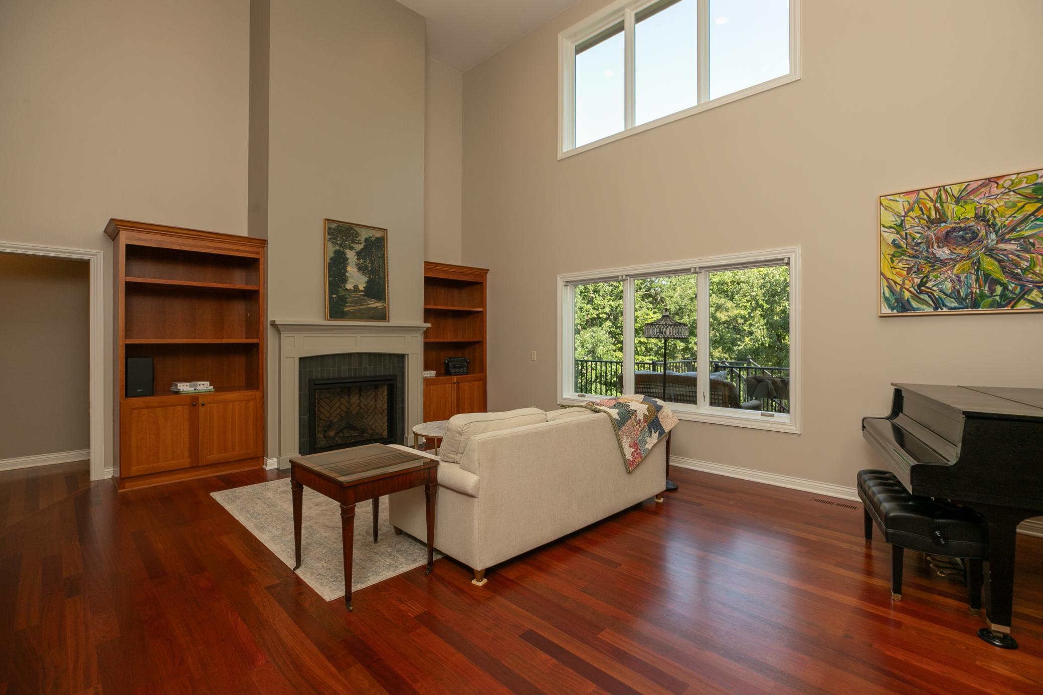 1091 Fox Hill Place Sw Property Photo 5