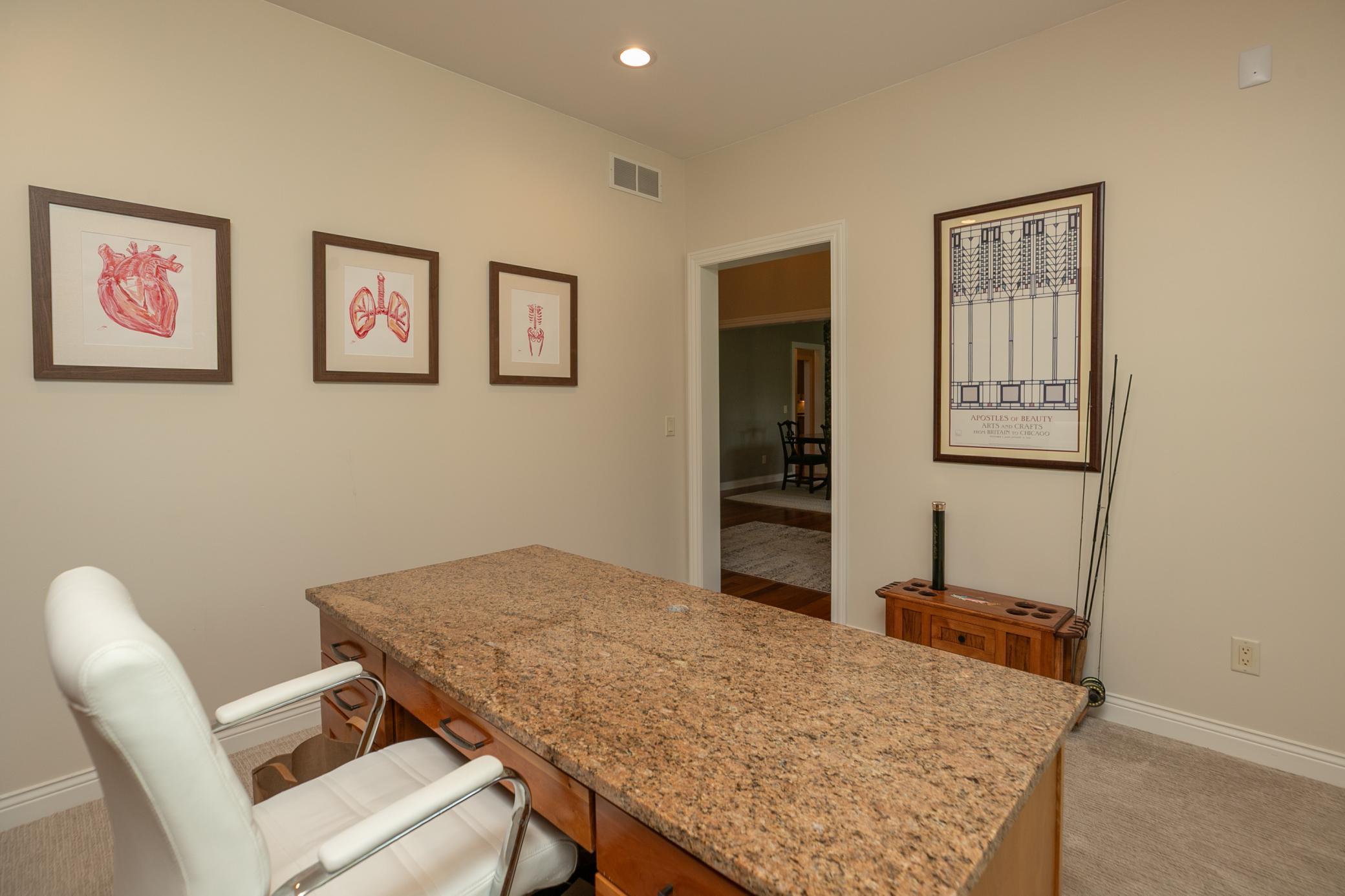 1091 Fox Hill Place Sw Property Photo 25