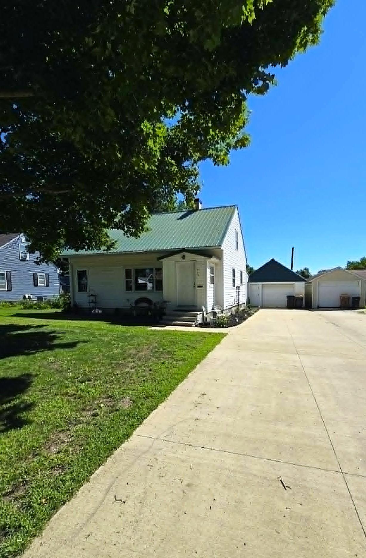 529 N Section Avenue Property Photo 2