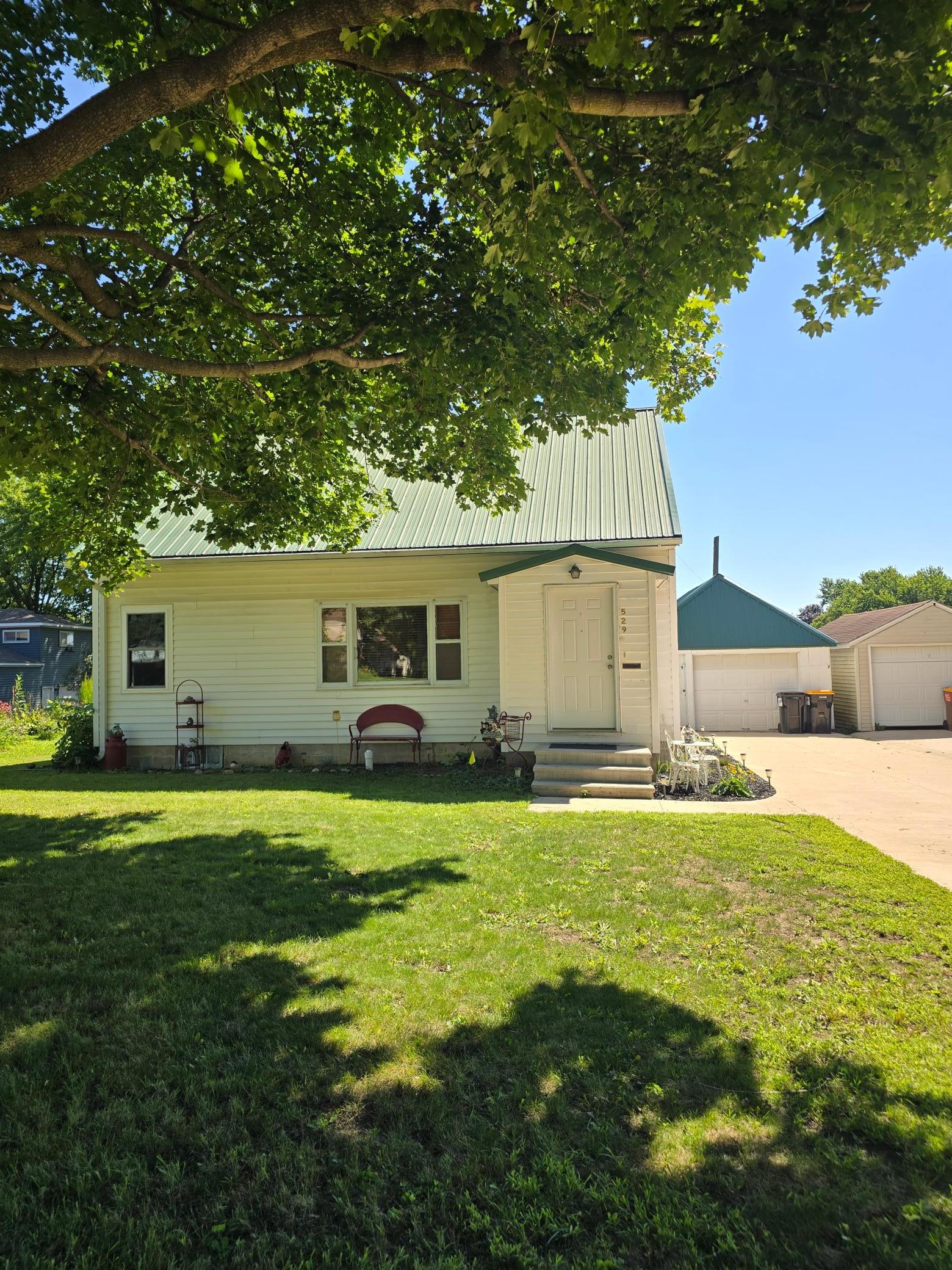 529 N Section Avenue Property Photo 3