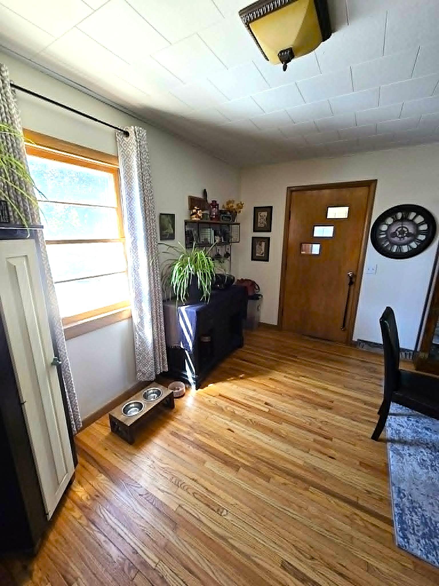 529 N Section Avenue Property Photo 6