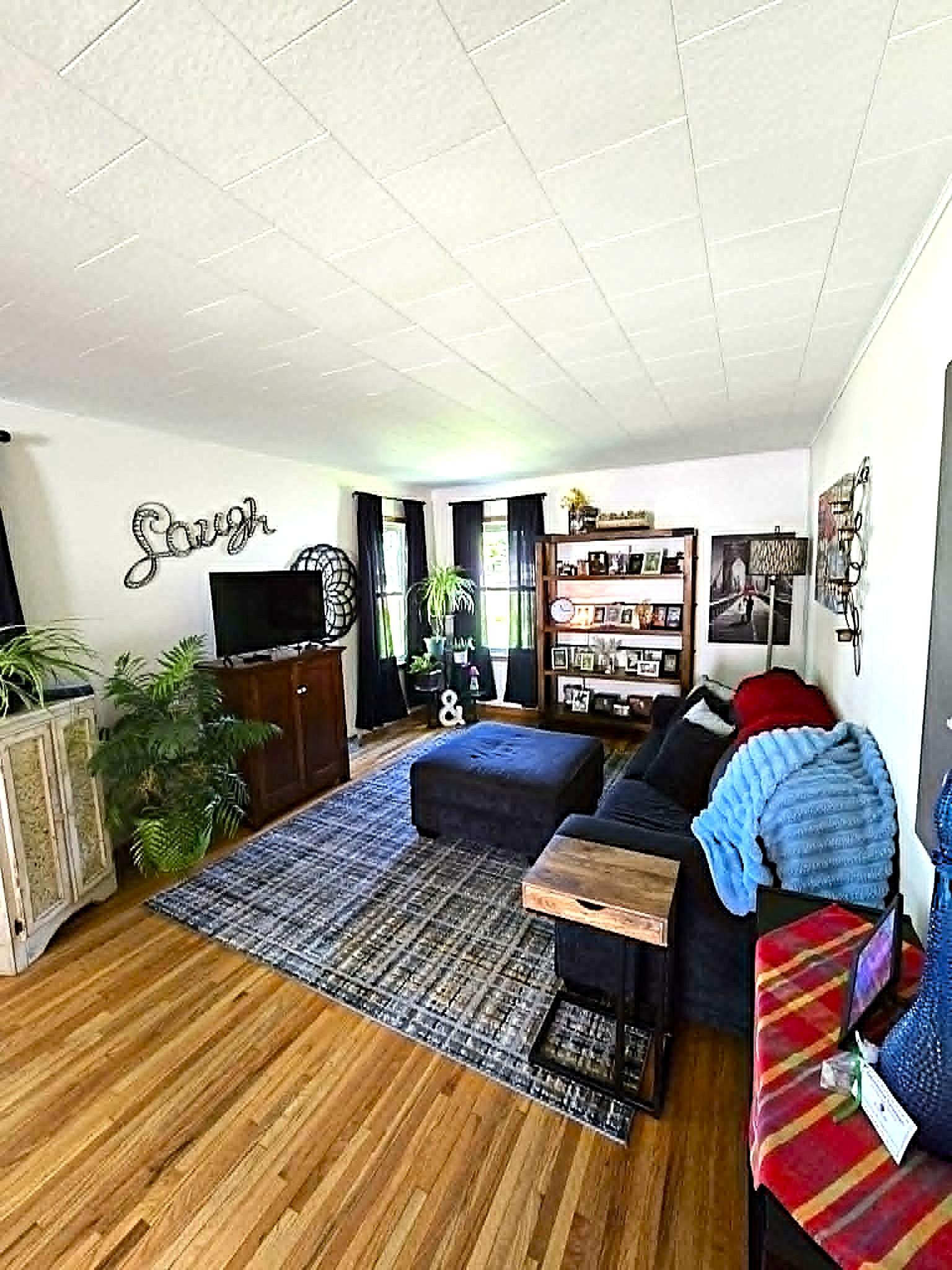 529 N Section Avenue Property Photo 8