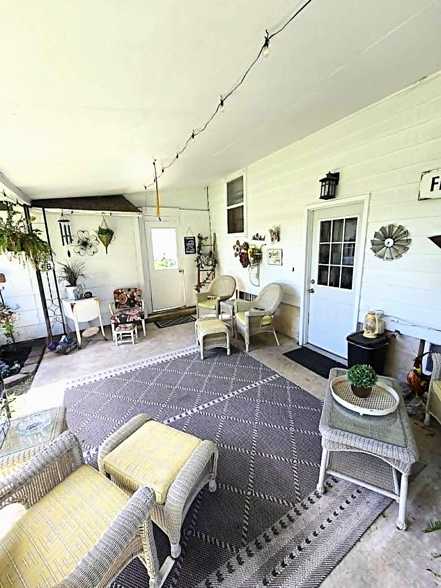 529 N Section Avenue Property Photo 22